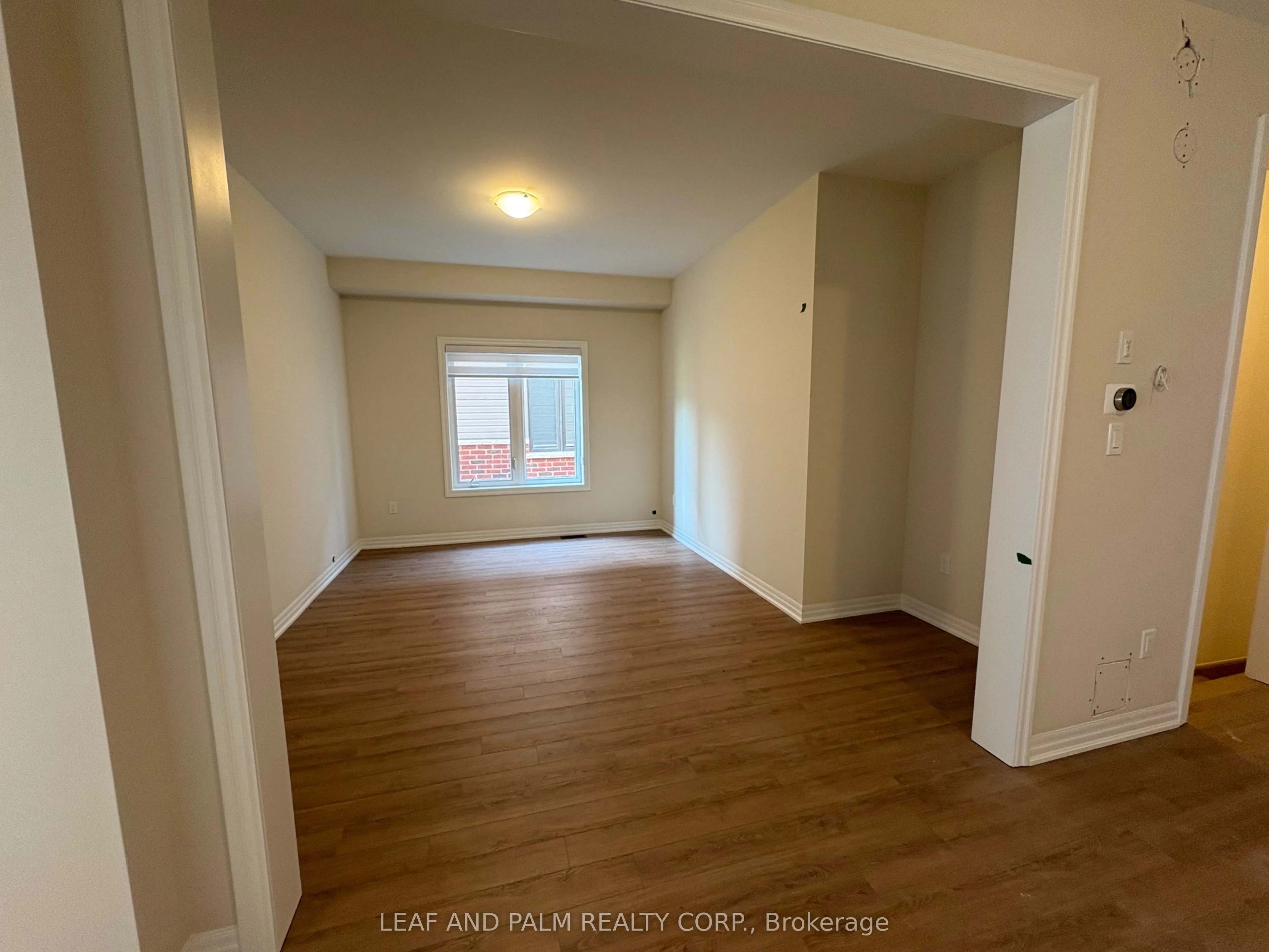 42 Donald Ingram Crescent