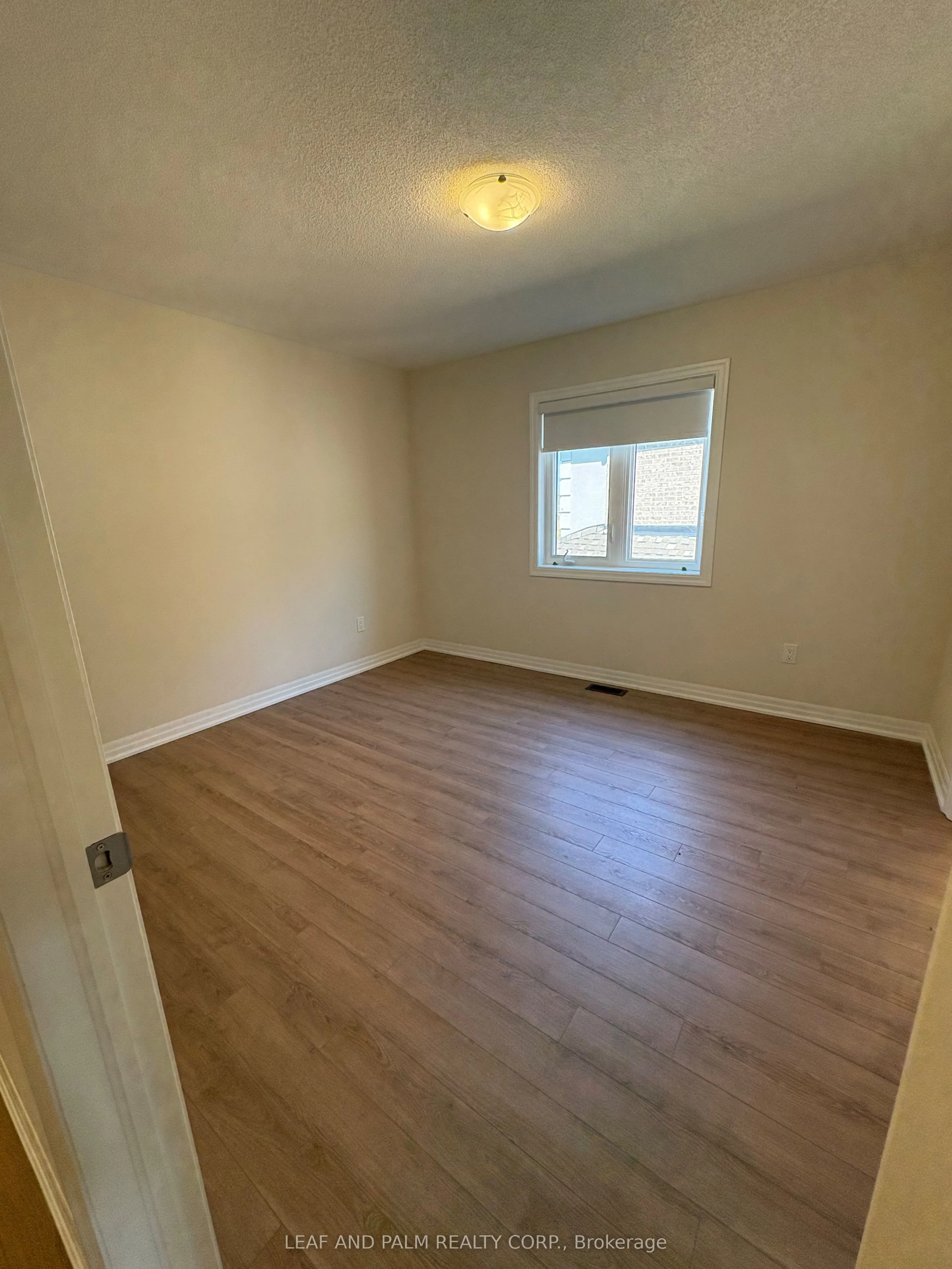 42 Donald Ingram Crescent