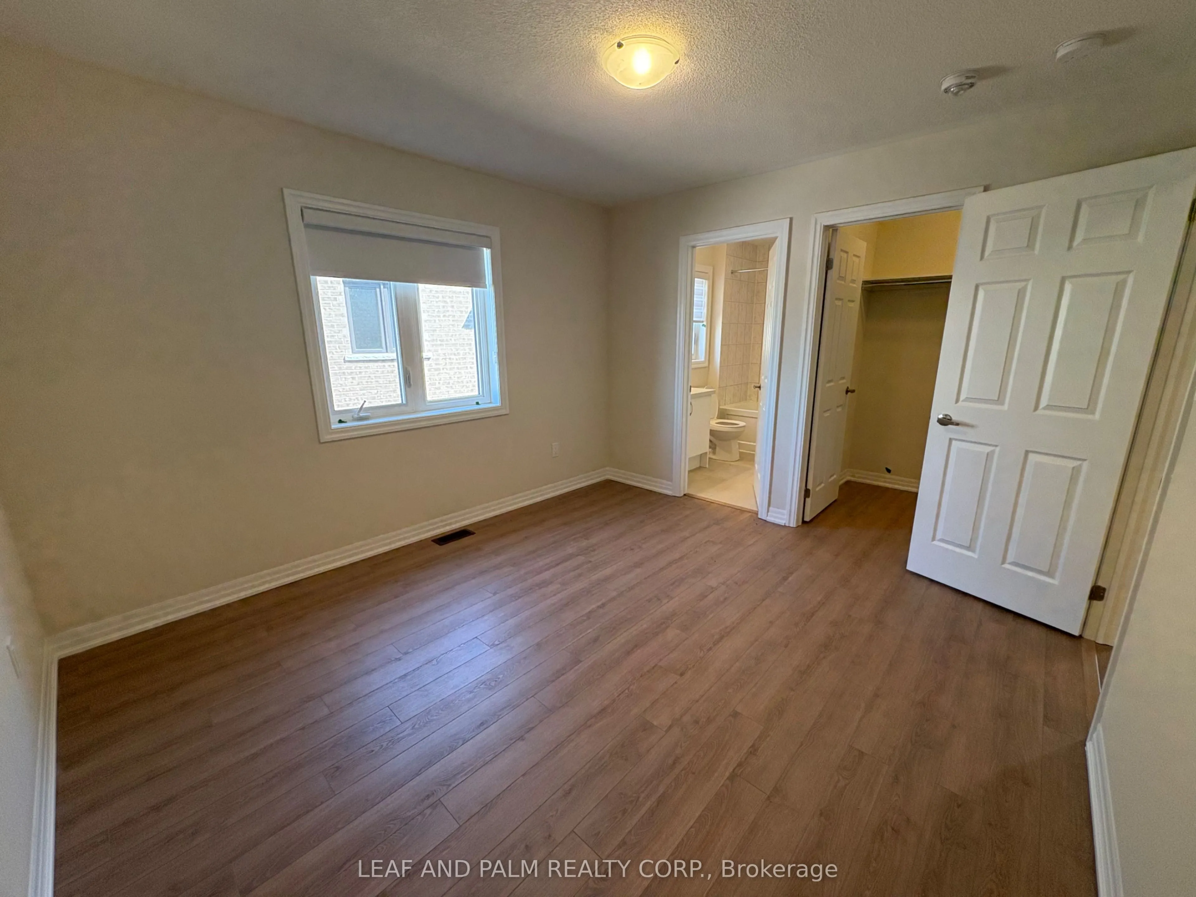 42 Donald Ingram Crescent