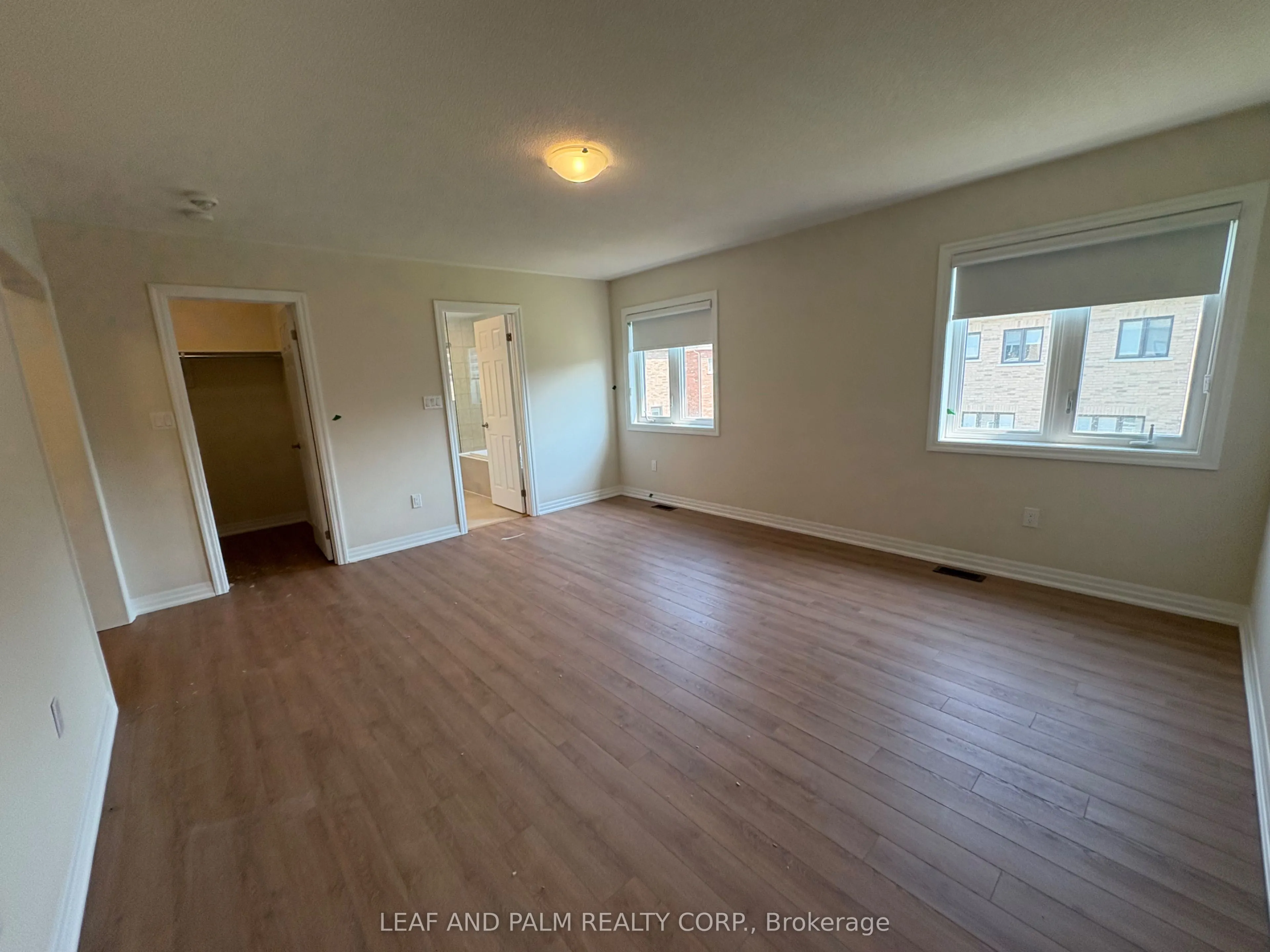 42 Donald Ingram Crescent