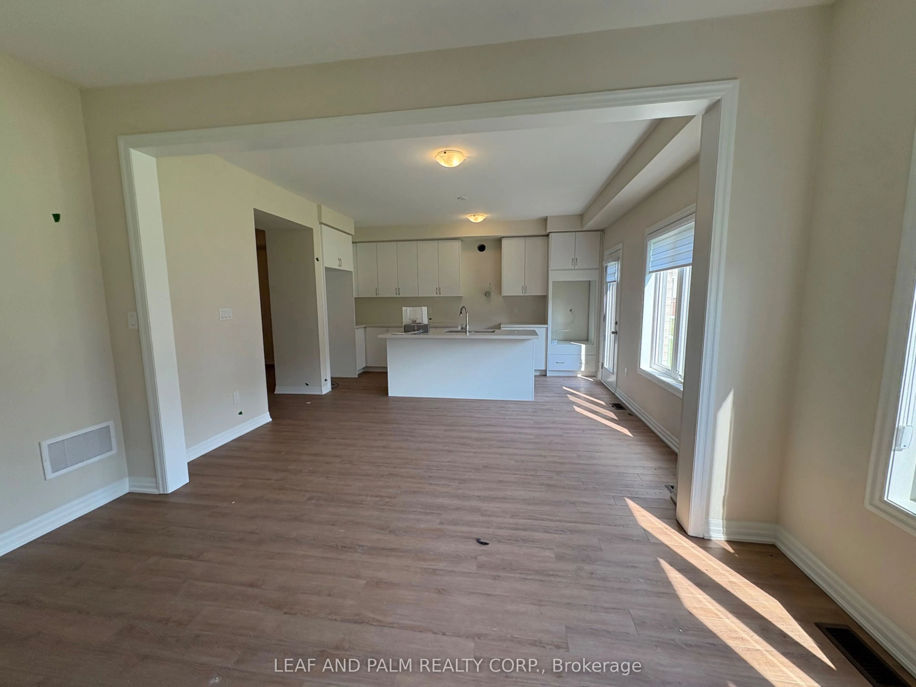 42 Donald Ingram Crescent