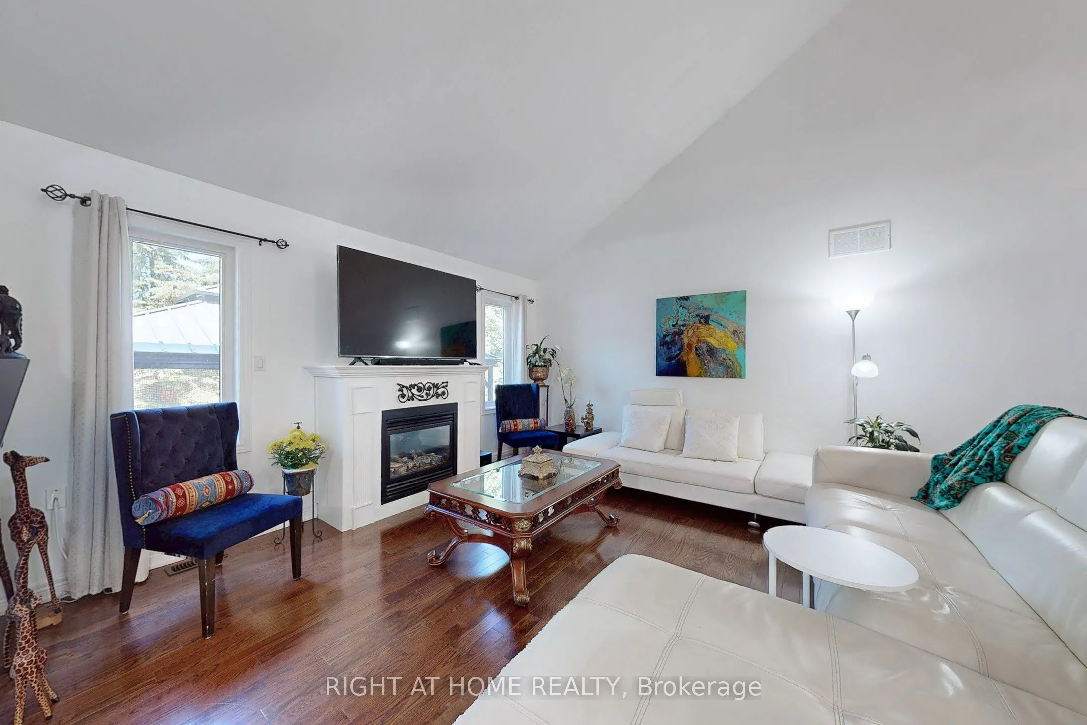 396 Curley Street