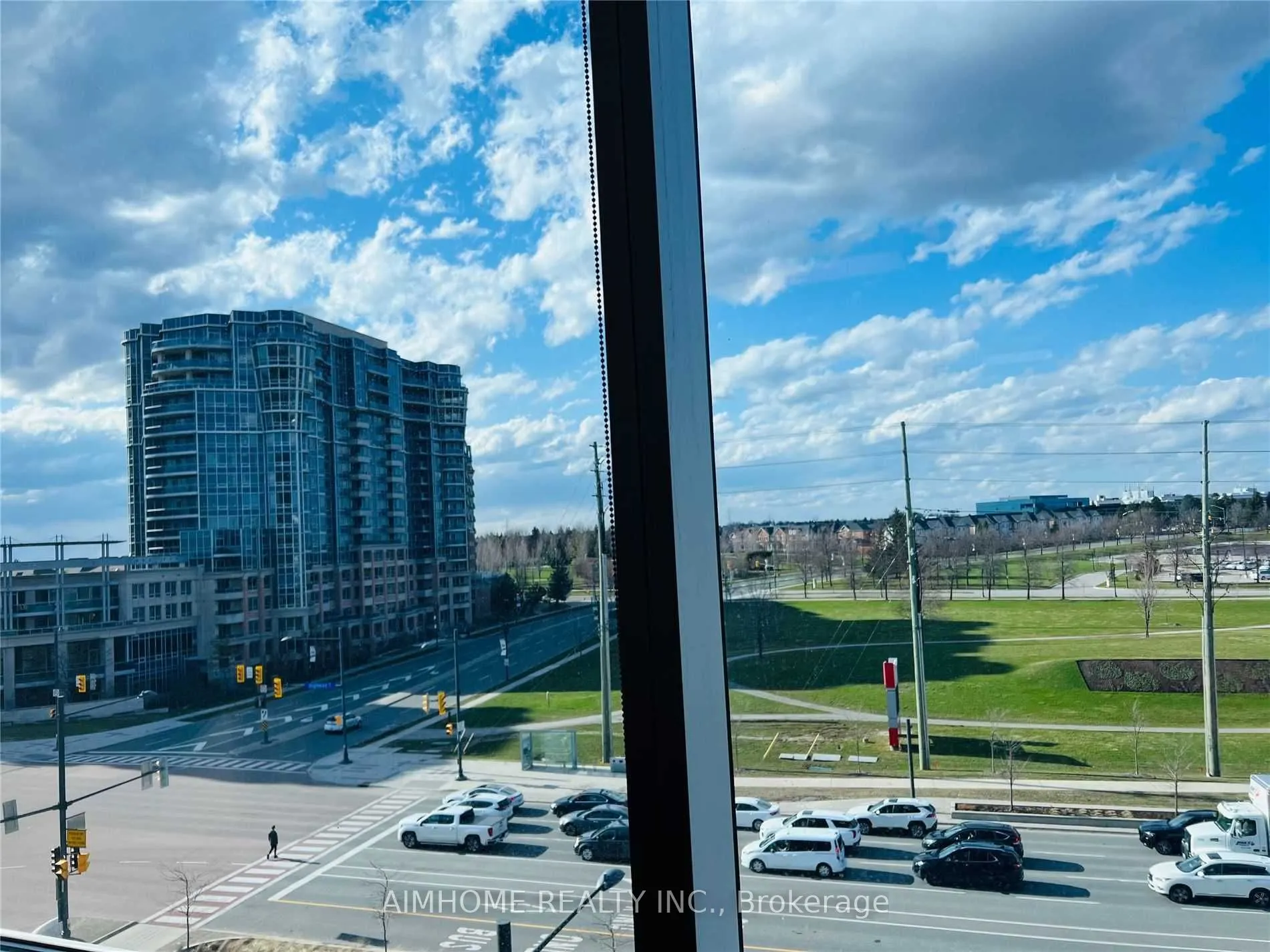 3601 Highway 7 Avenue E, #504