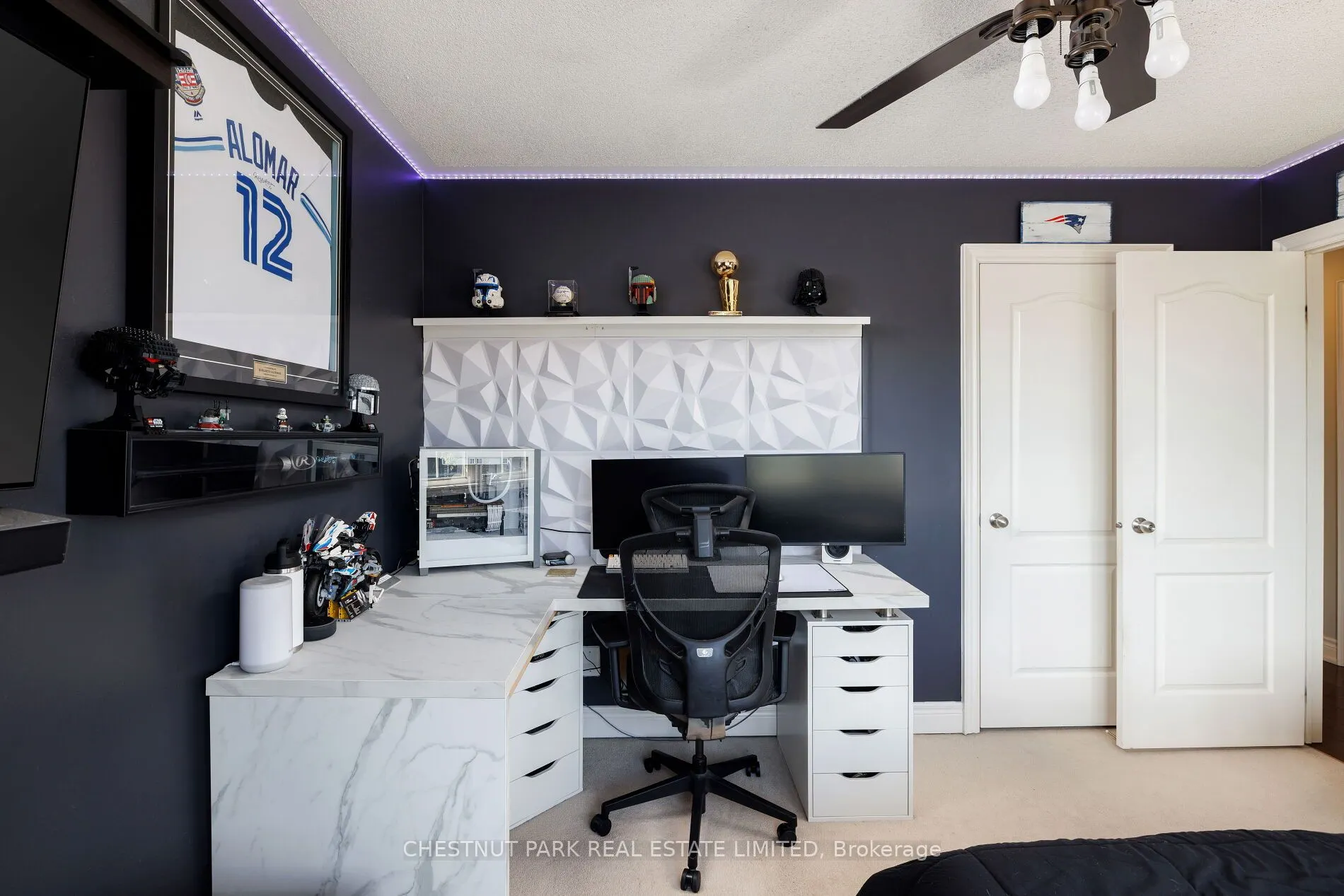 126 Blue Dasher Boulevard