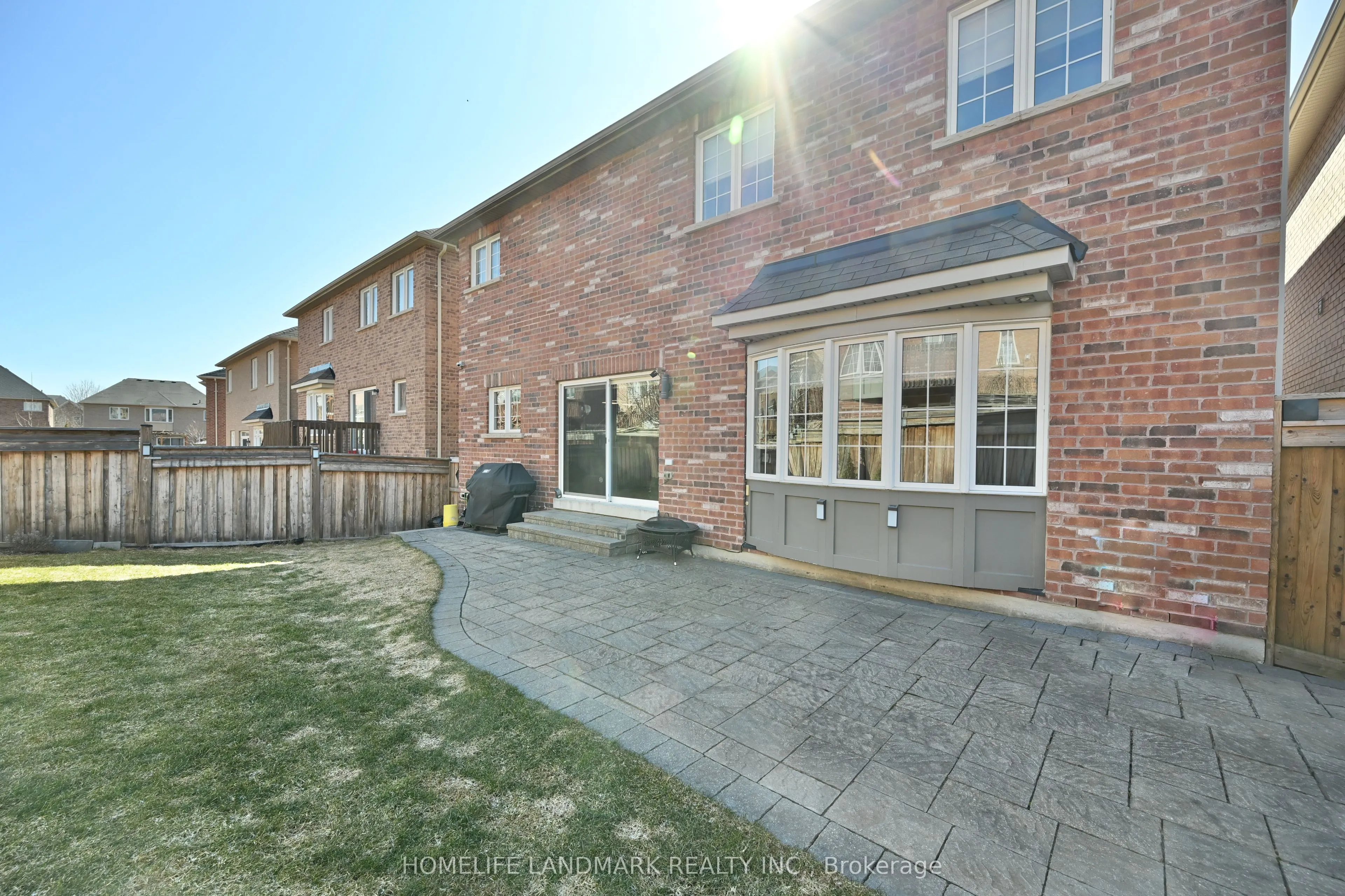 32 Brightside Avenue
