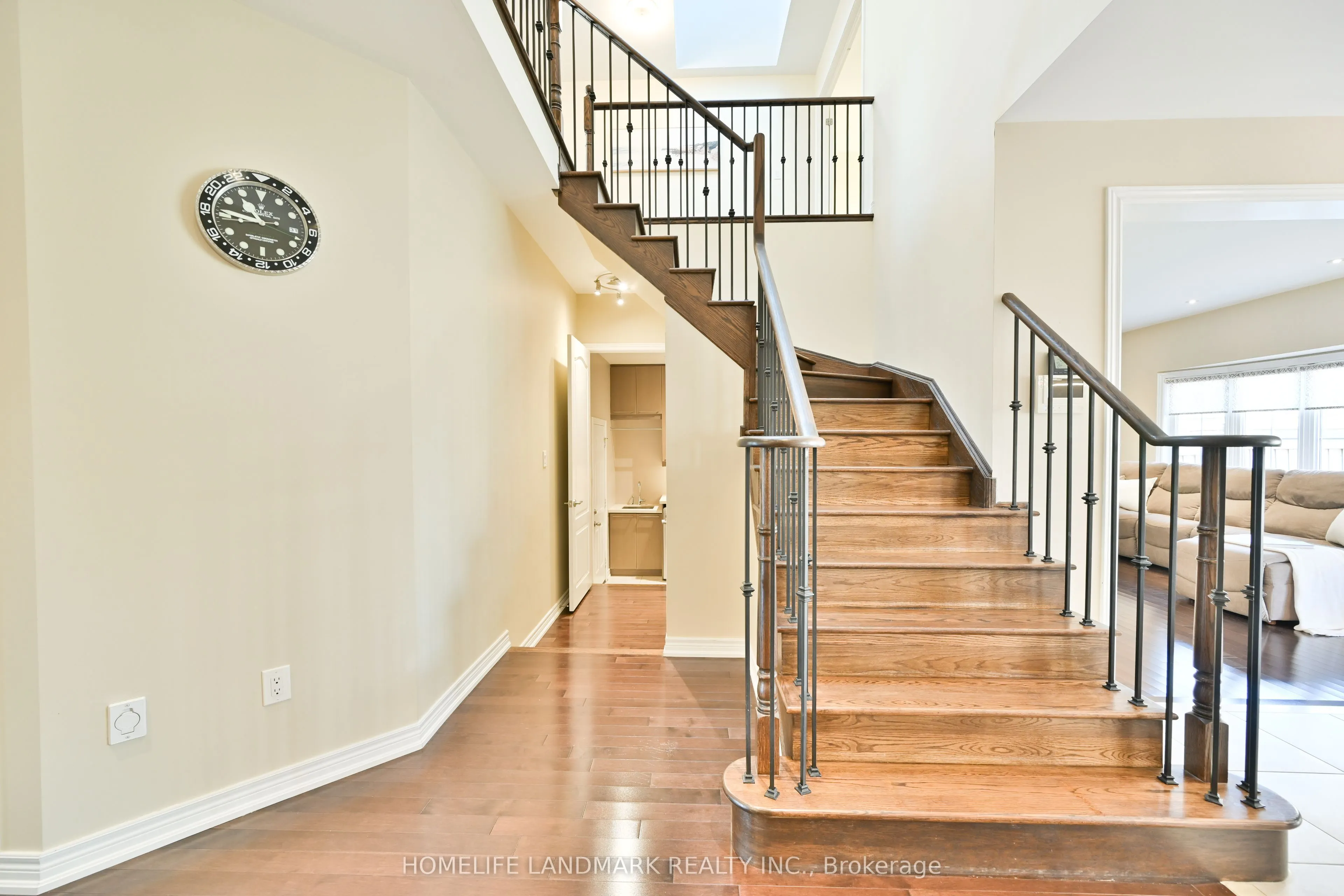 32 Brightside Avenue