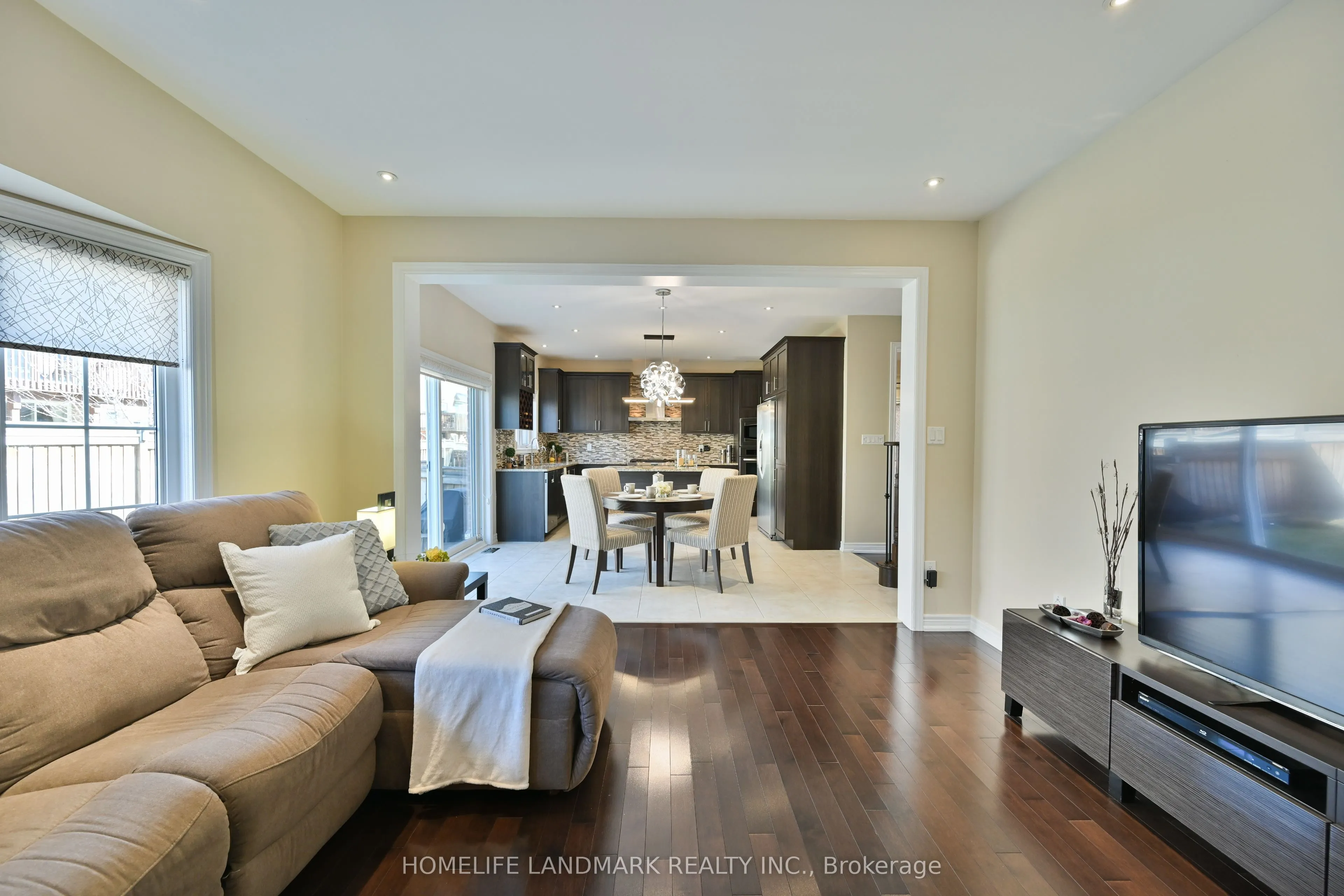 32 Brightside Avenue