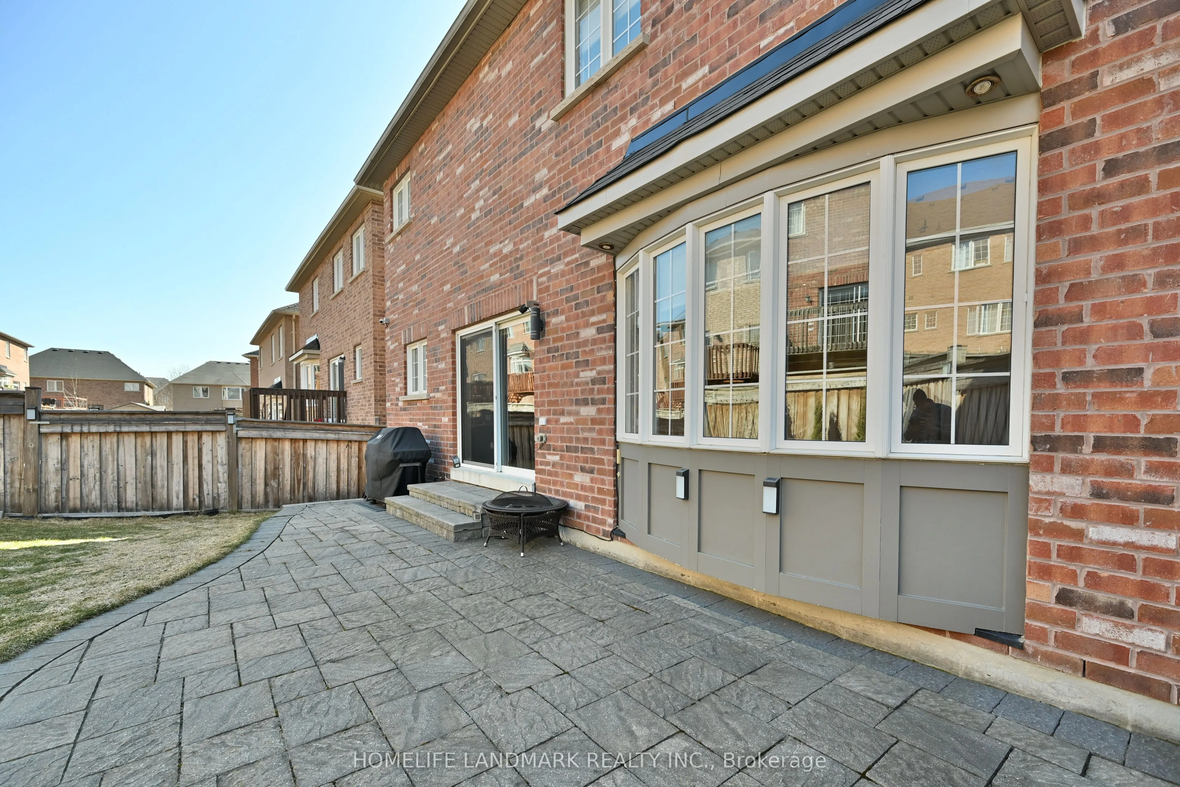 32 Brightside Avenue