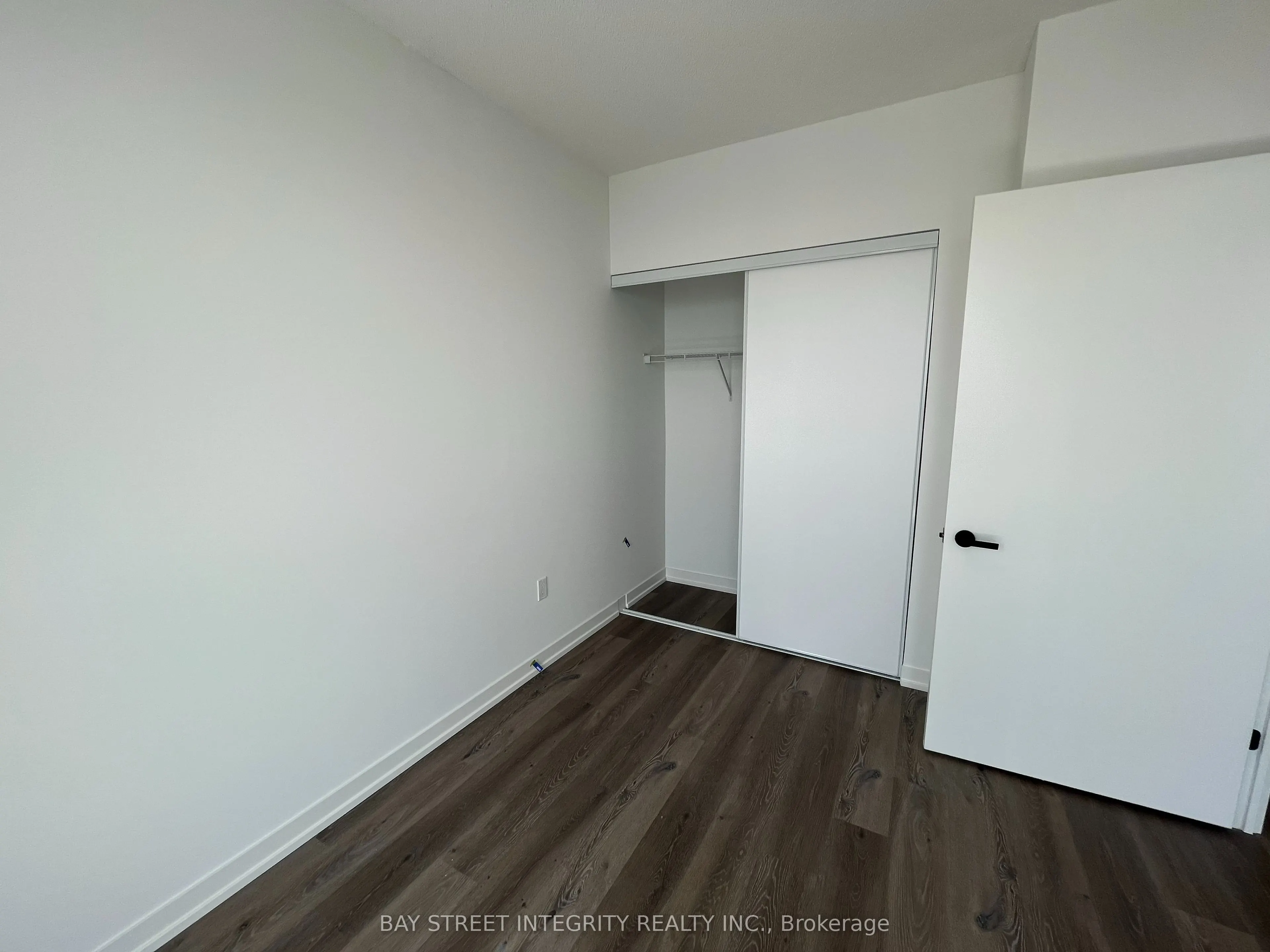 28 Interchange Way, #3811