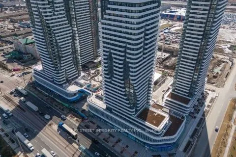28 Interchange Way, #3811