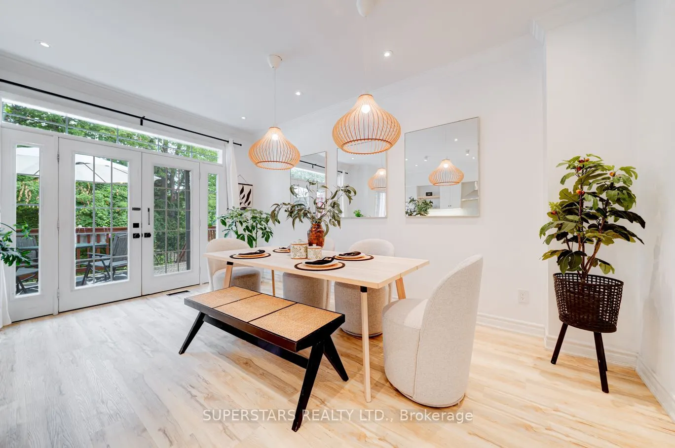 30 Crispin Court