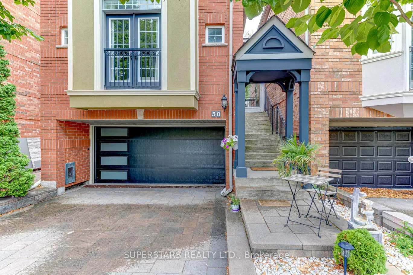 30 Crispin Court