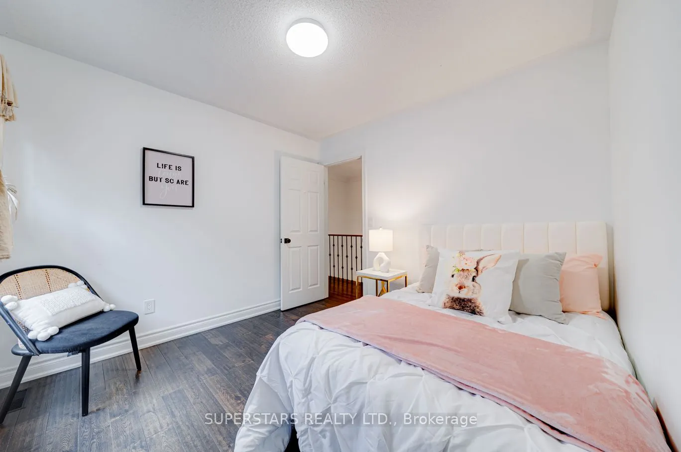 30 Crispin Court