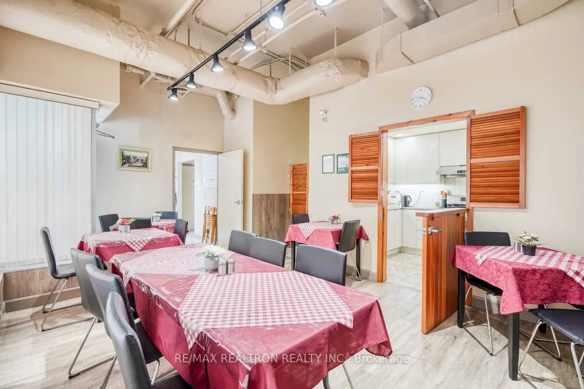 38 Parkside Drive, #9