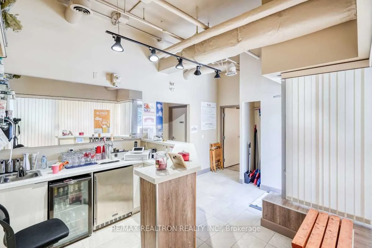 38 Parkside Drive, #9