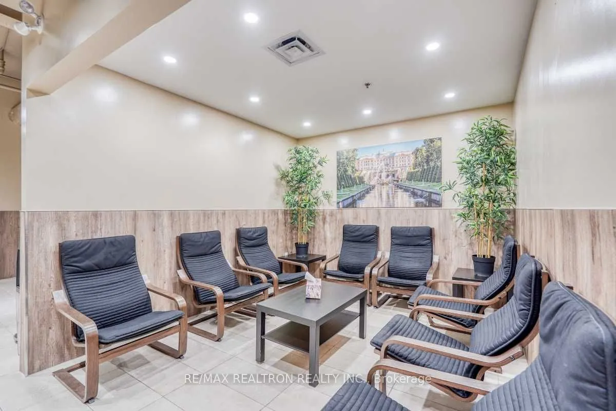38 Parkside Drive, #9