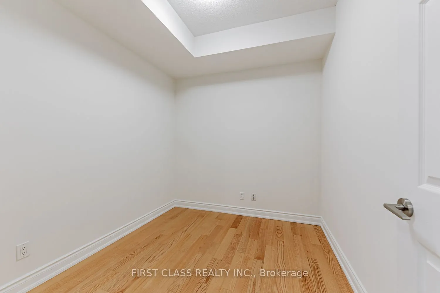 23 Cox Boulevard, #1685