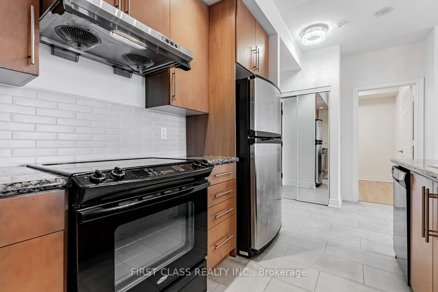 23 Cox Boulevard, #1685