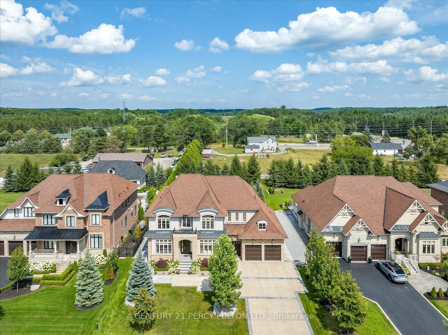 13 Country Club Crescent