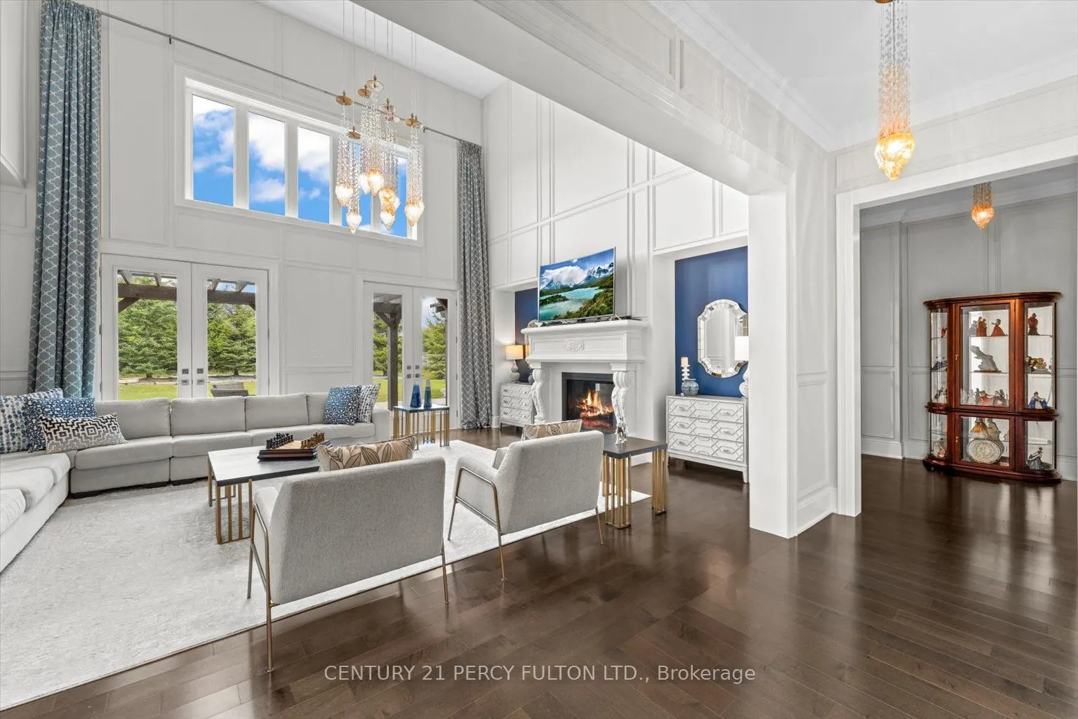 13 Country Club Crescent