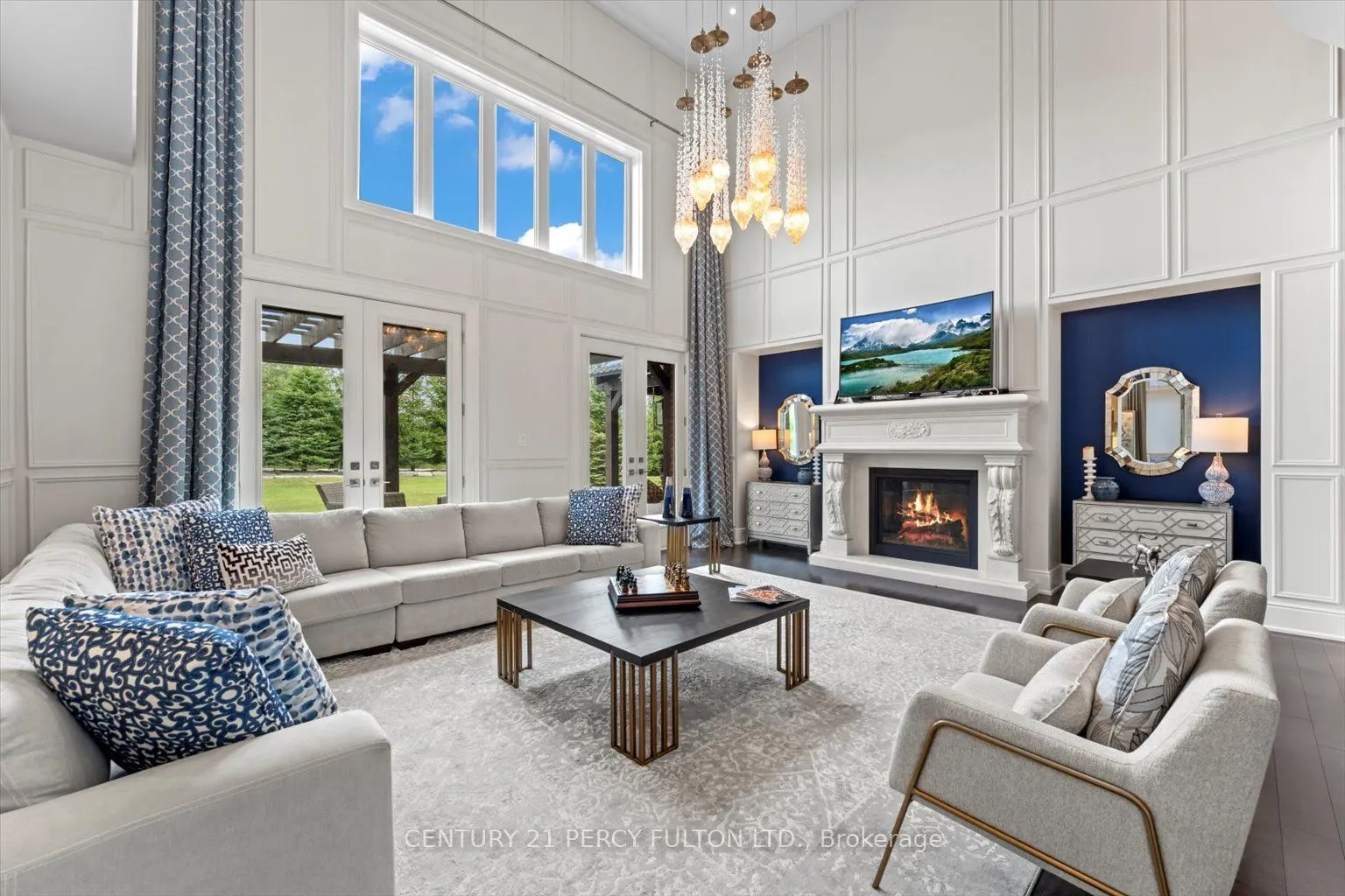 13 Country Club Crescent