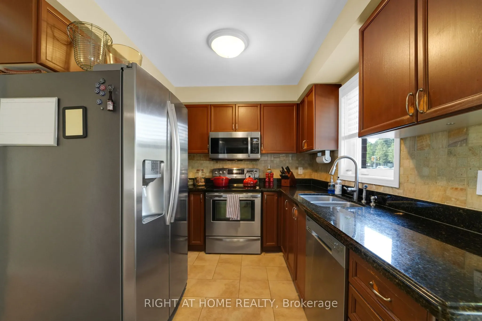 304 Rhodes Circle