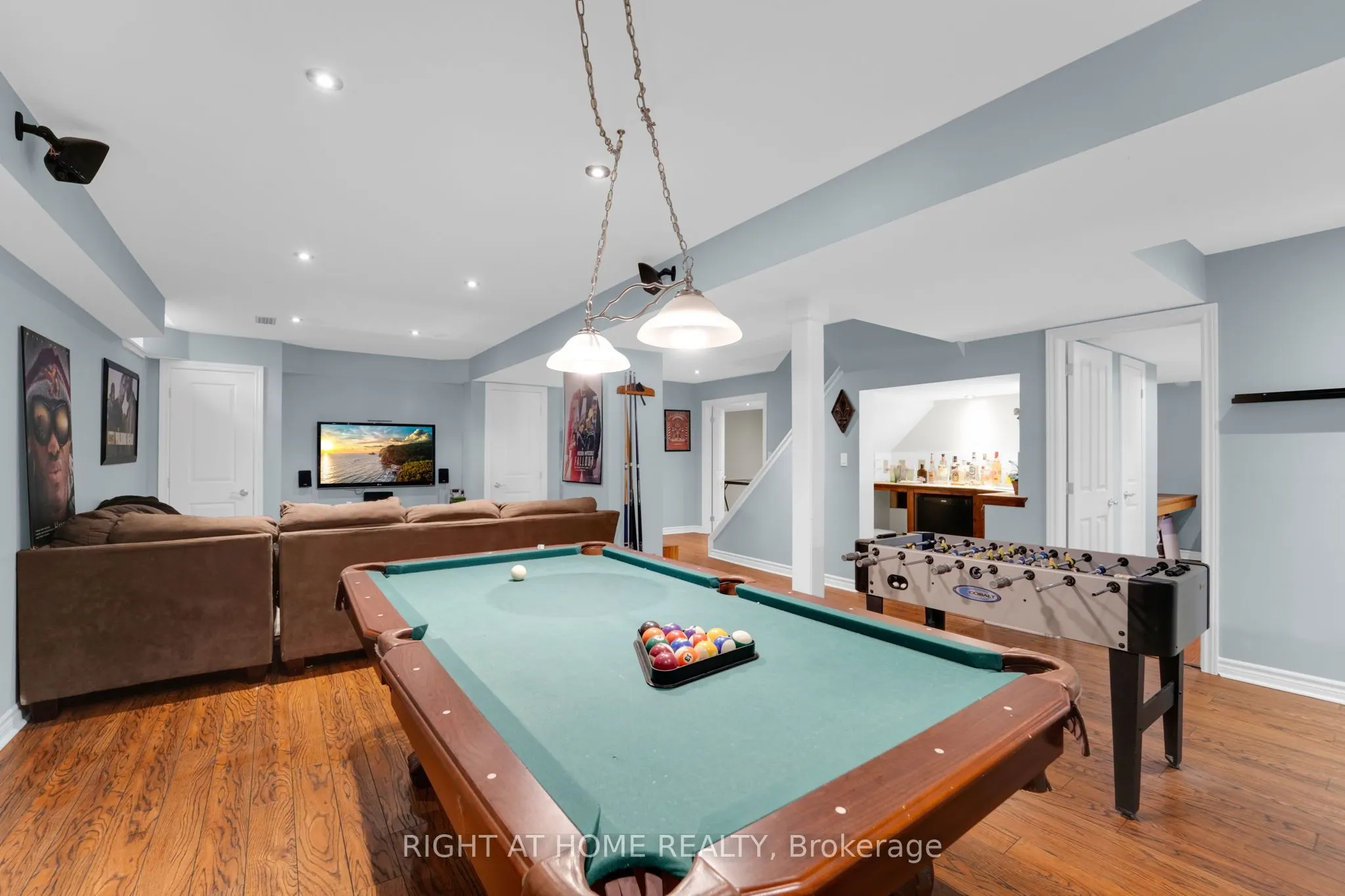 304 Rhodes Circle