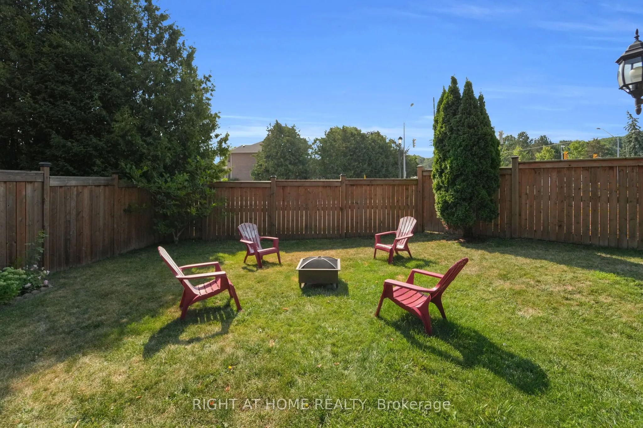 304 Rhodes Circle