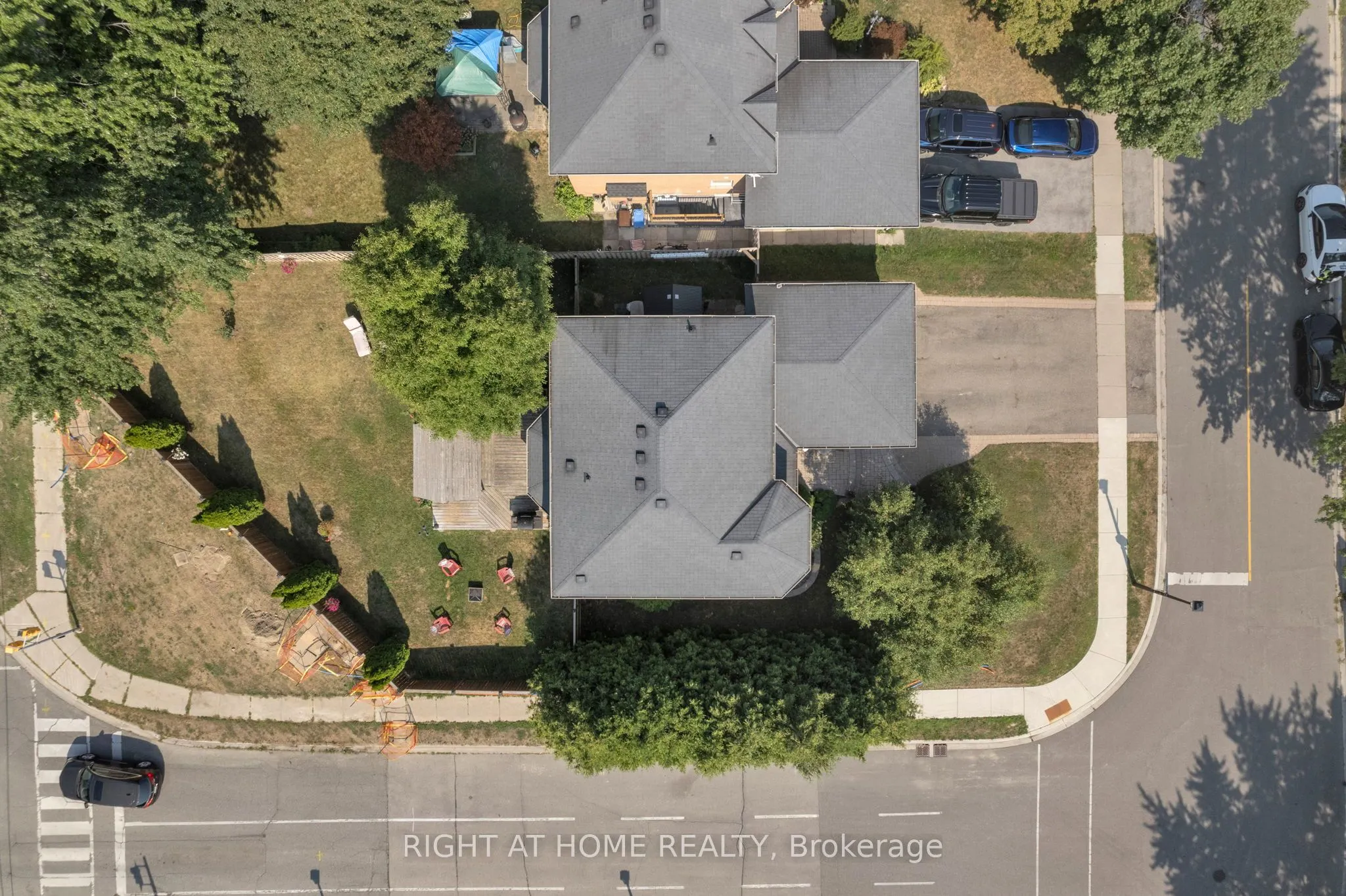 304 Rhodes Circle