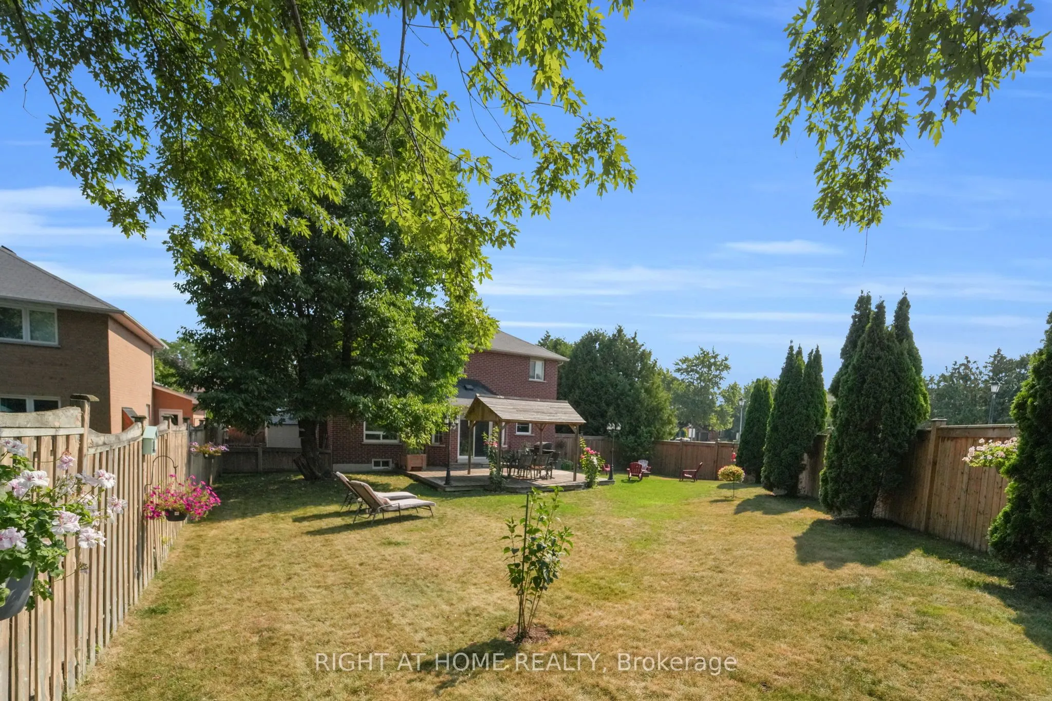 304 Rhodes Circle