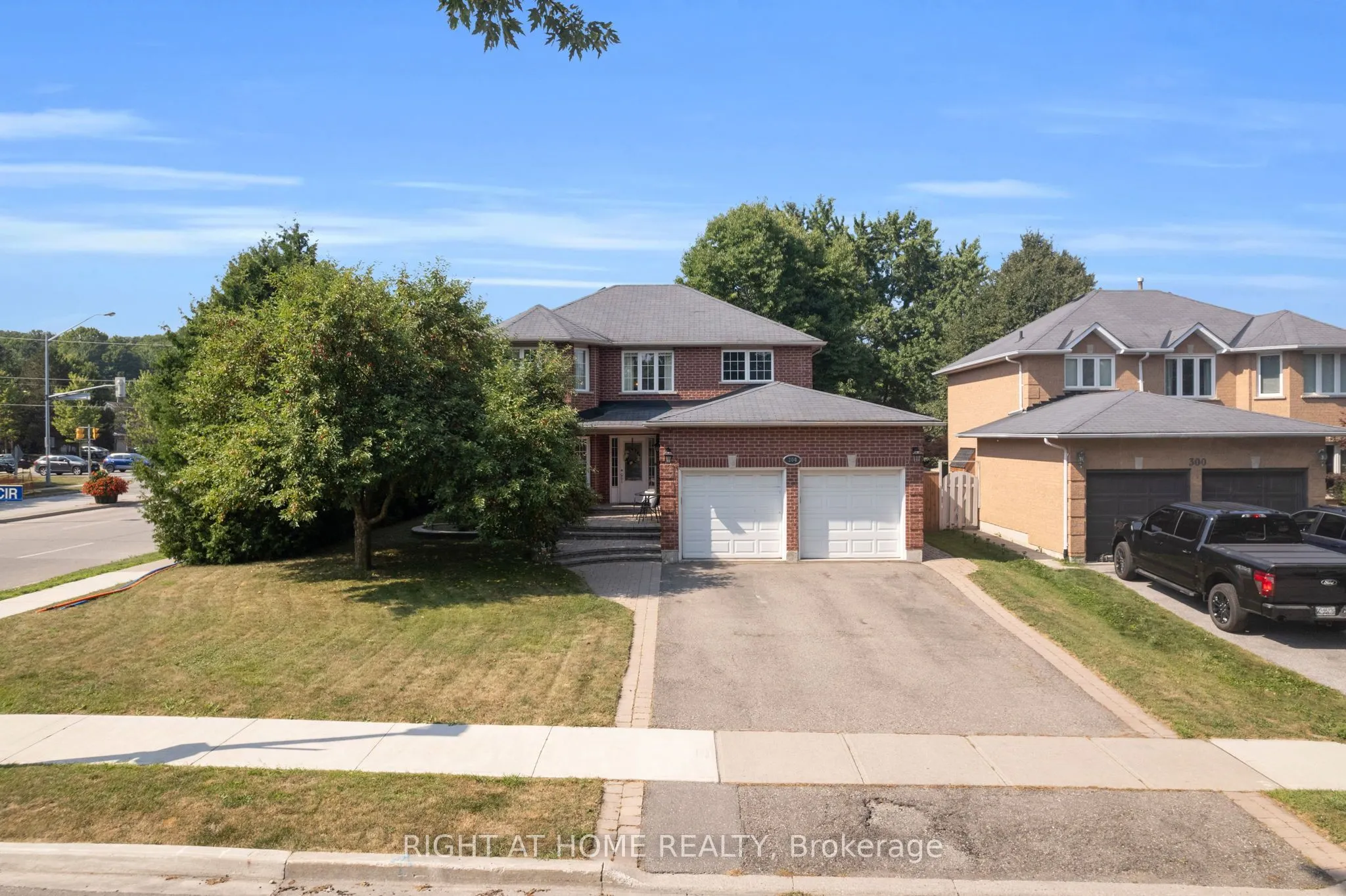 304 Rhodes Circle
