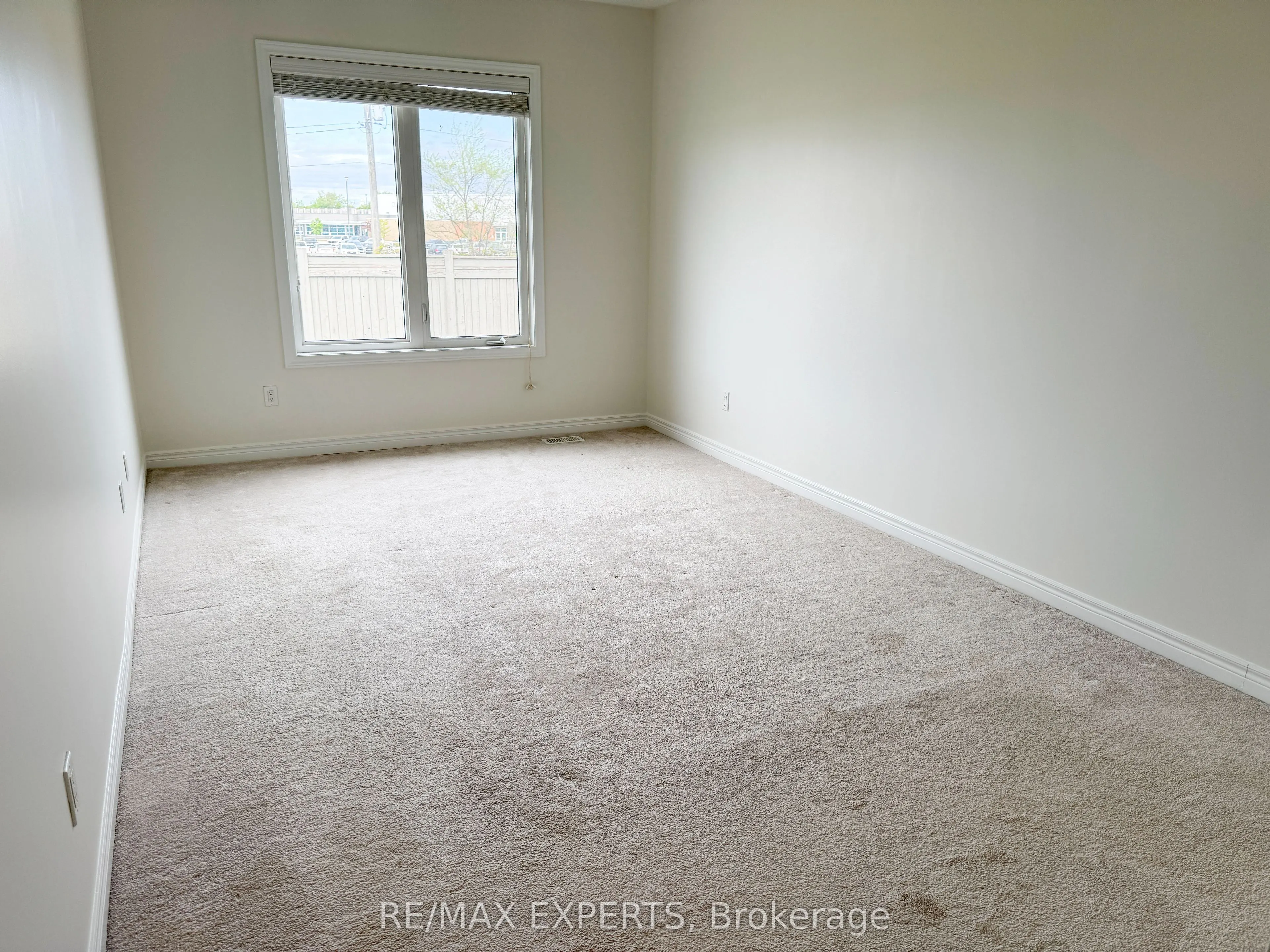 91 Kingsmere Crescent