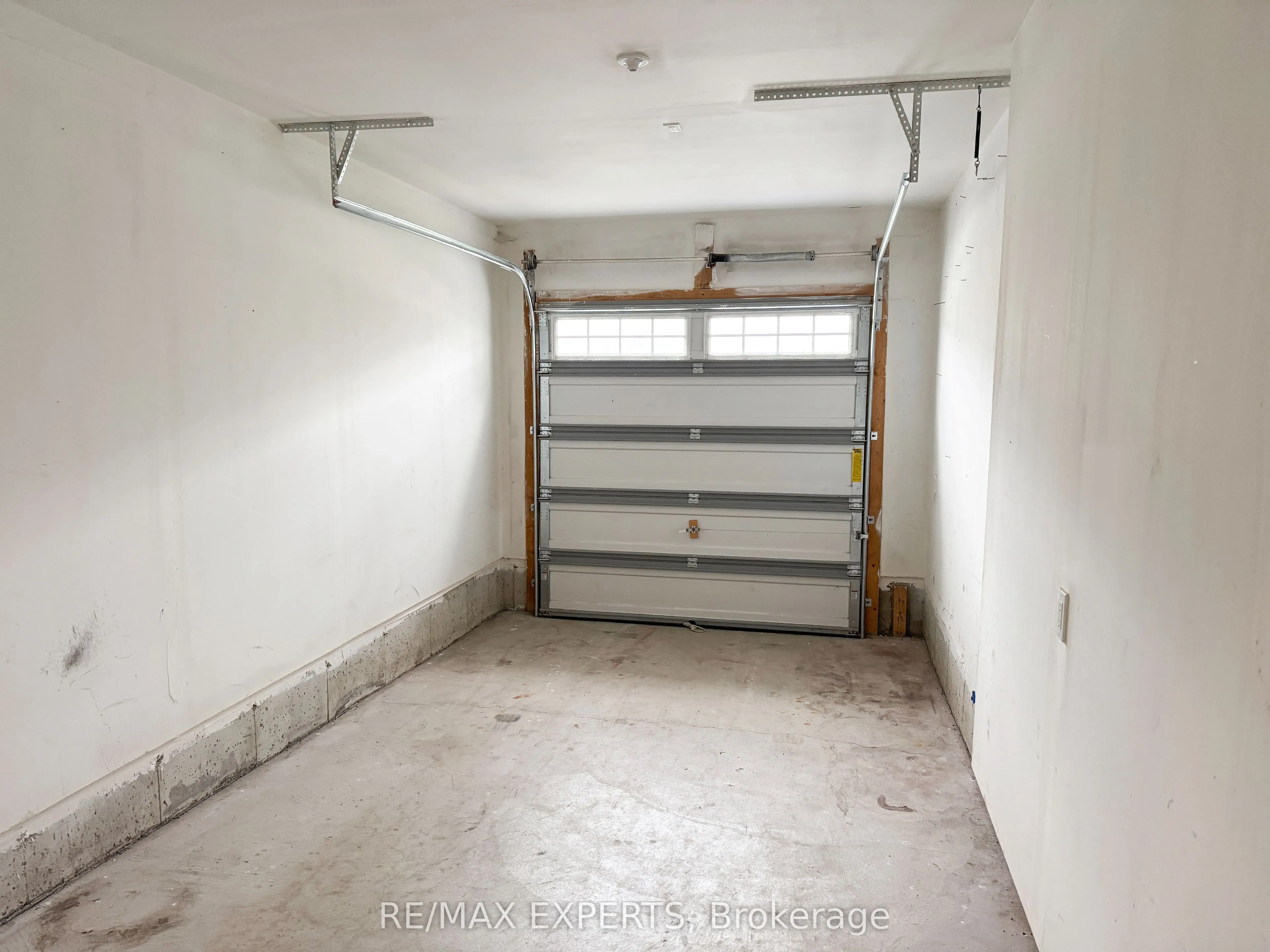 91 Kingsmere Crescent