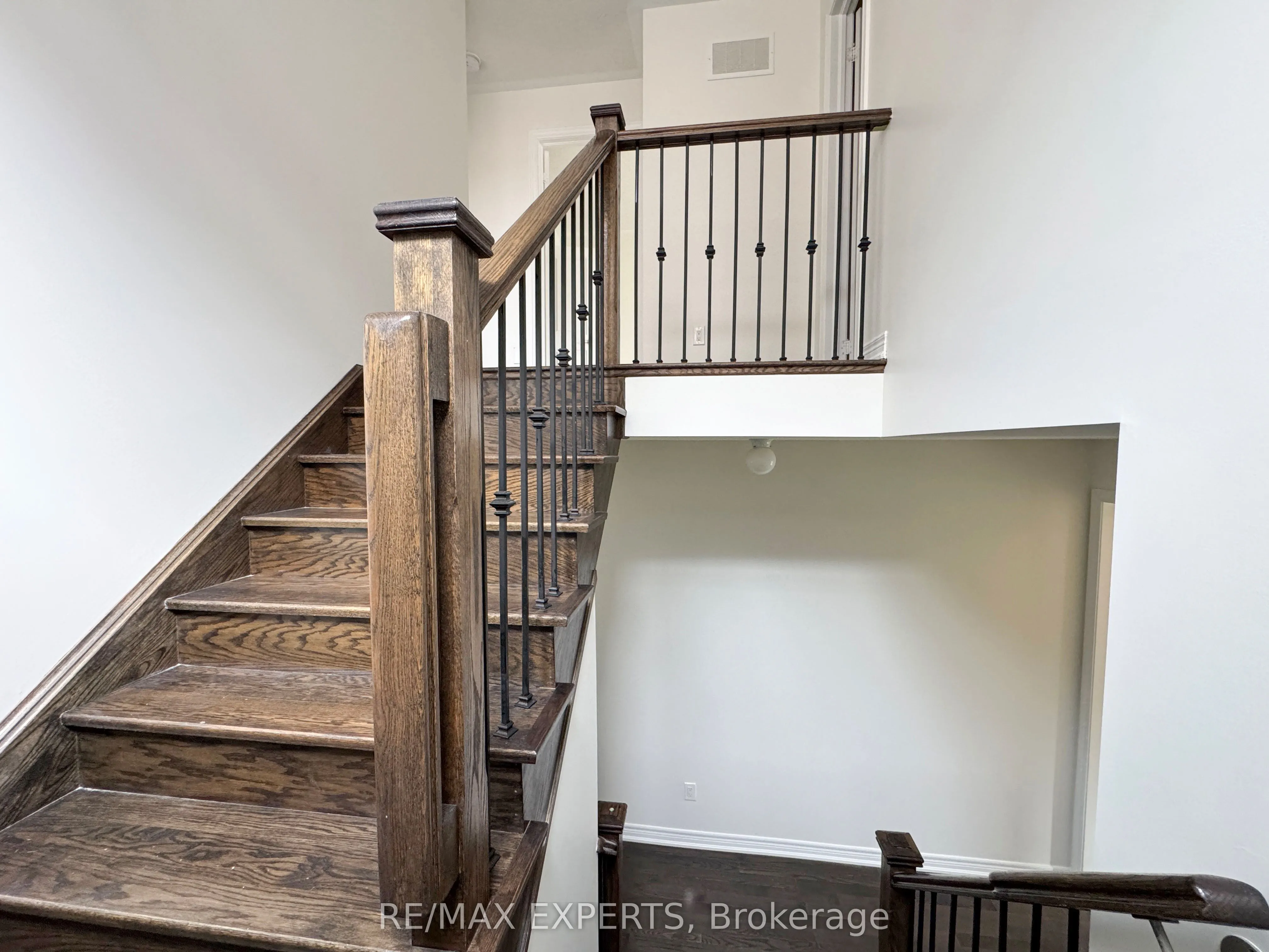 91 Kingsmere Crescent