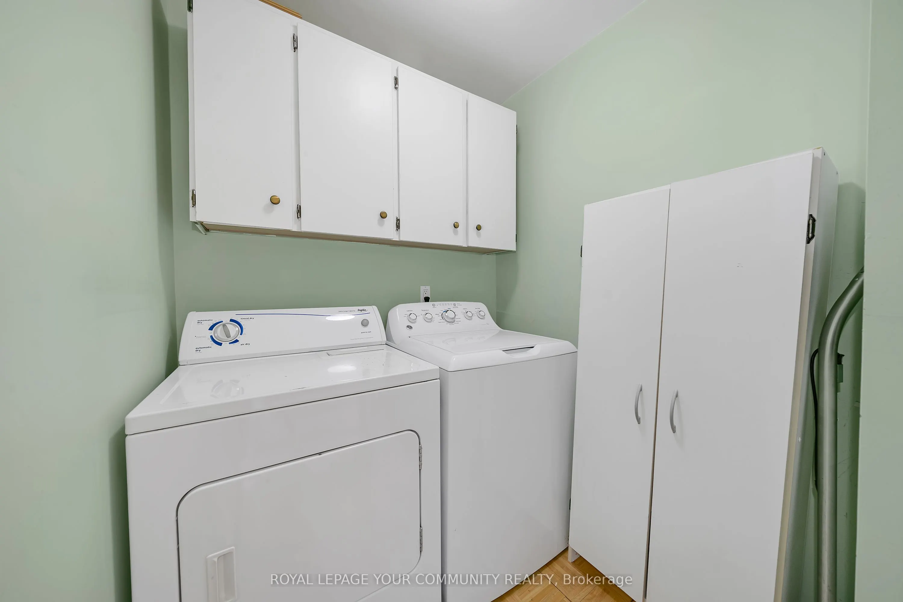 70 Baif Boulevard, #811