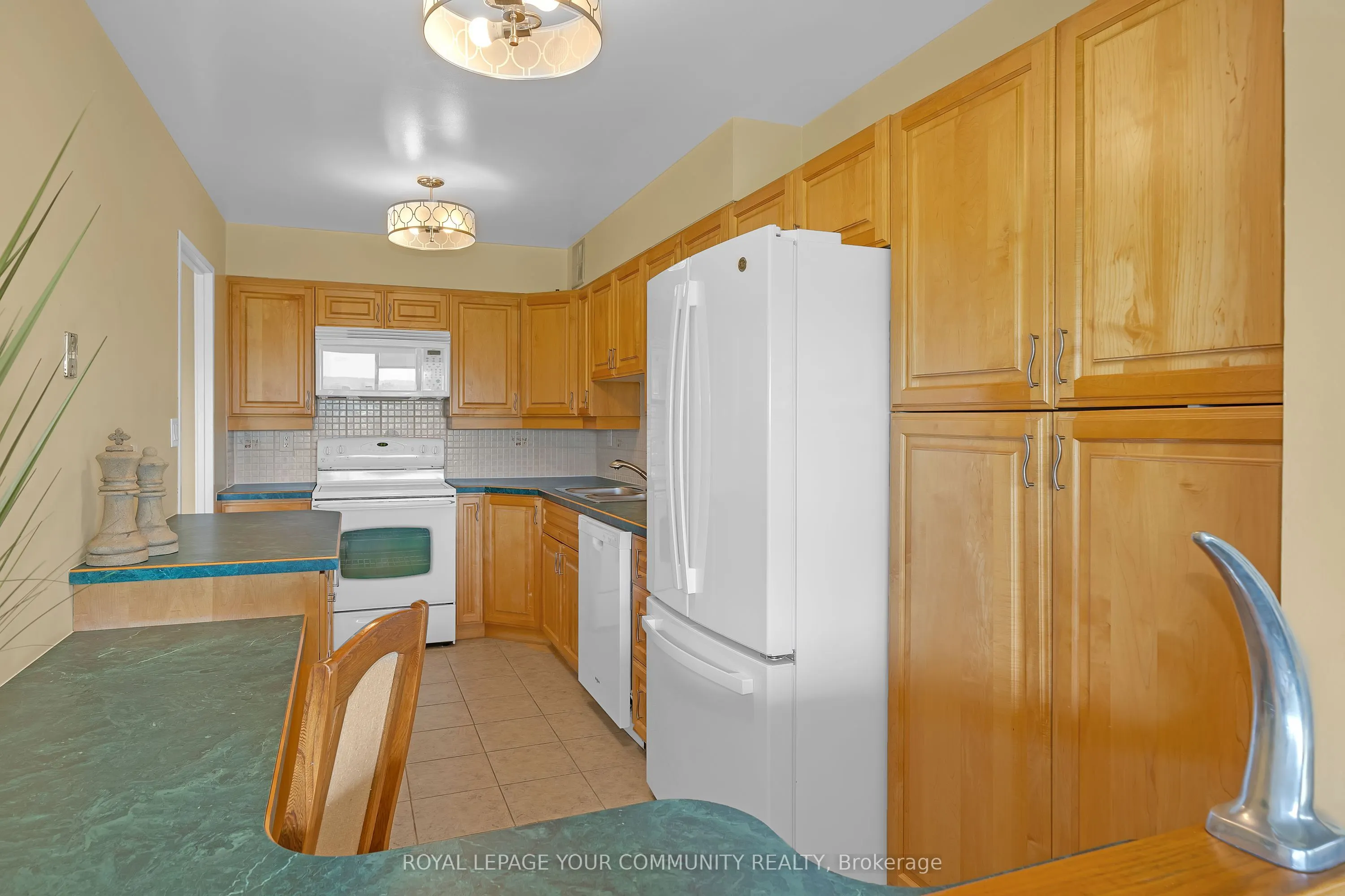 70 Baif Boulevard, #811