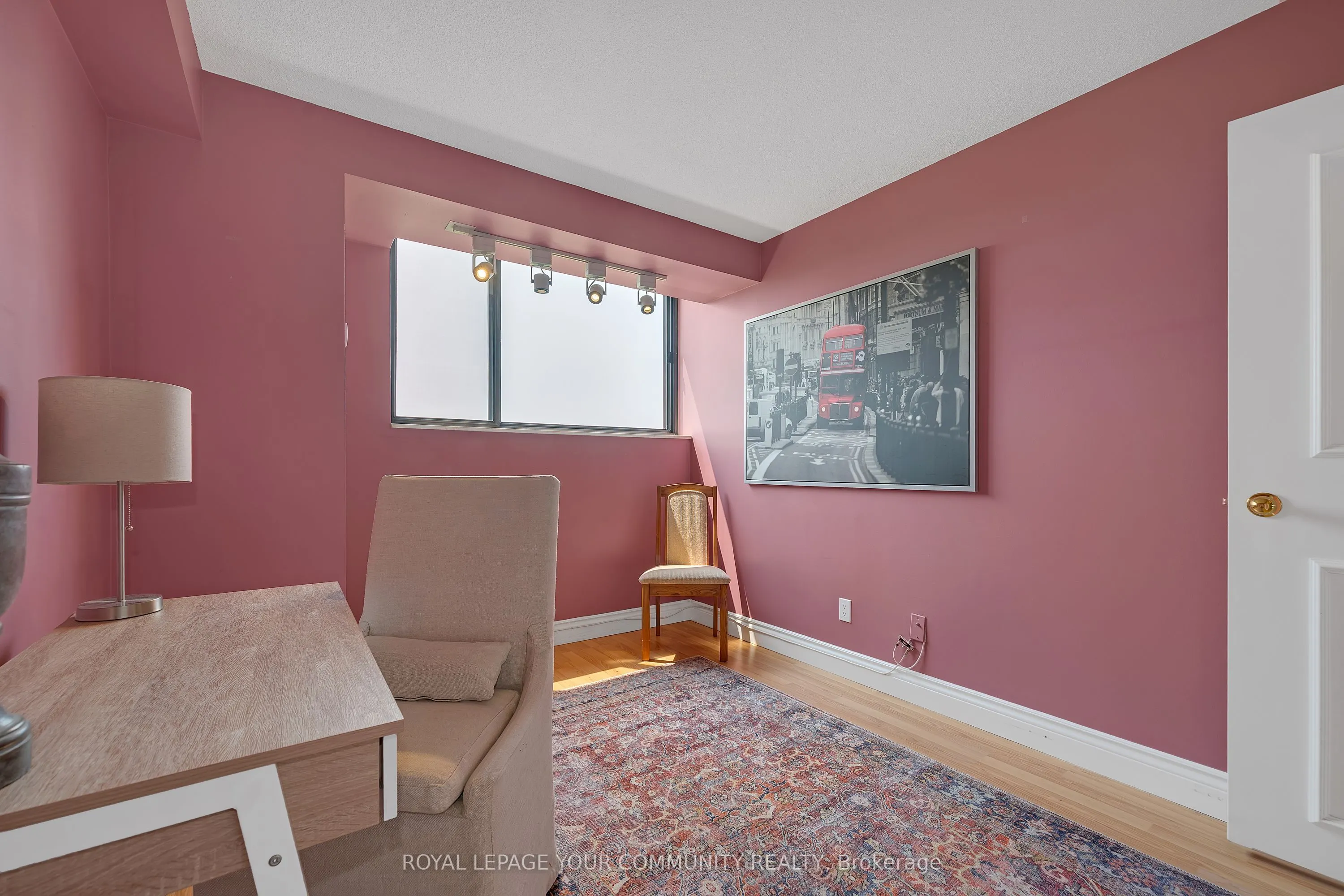70 Baif Boulevard, #811