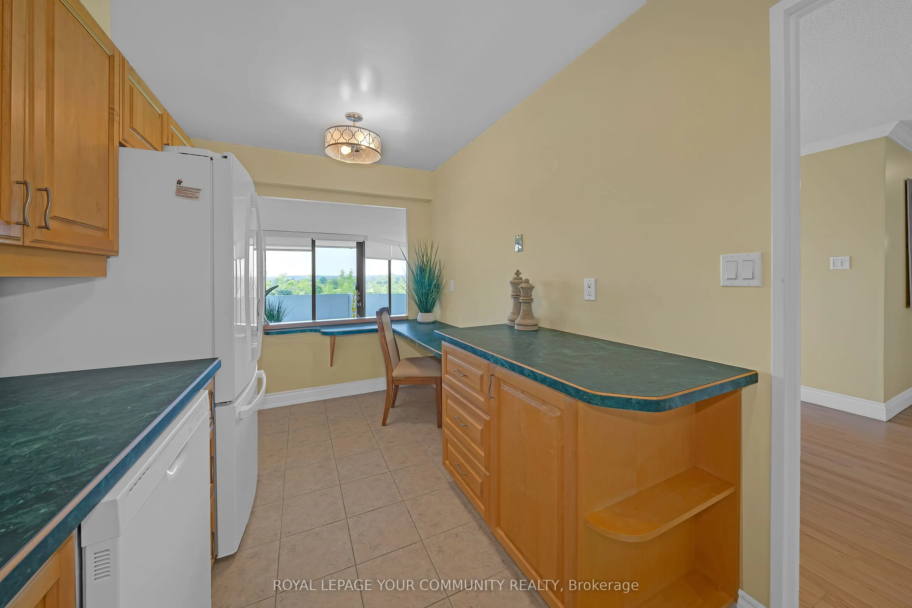 70 Baif Boulevard, #811