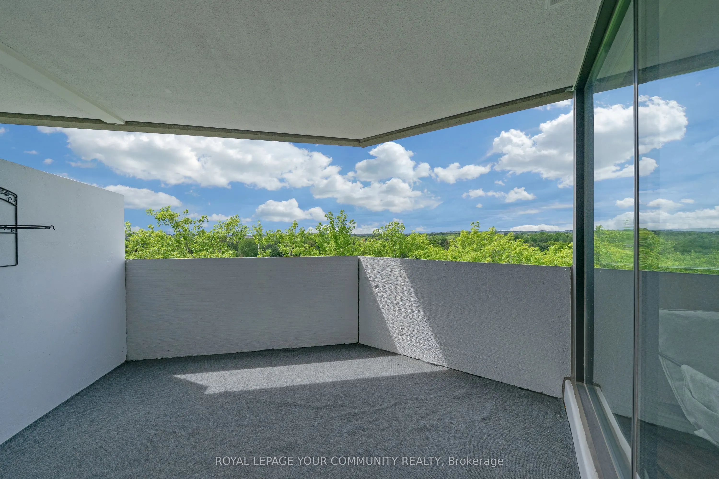 70 Baif Boulevard, #811