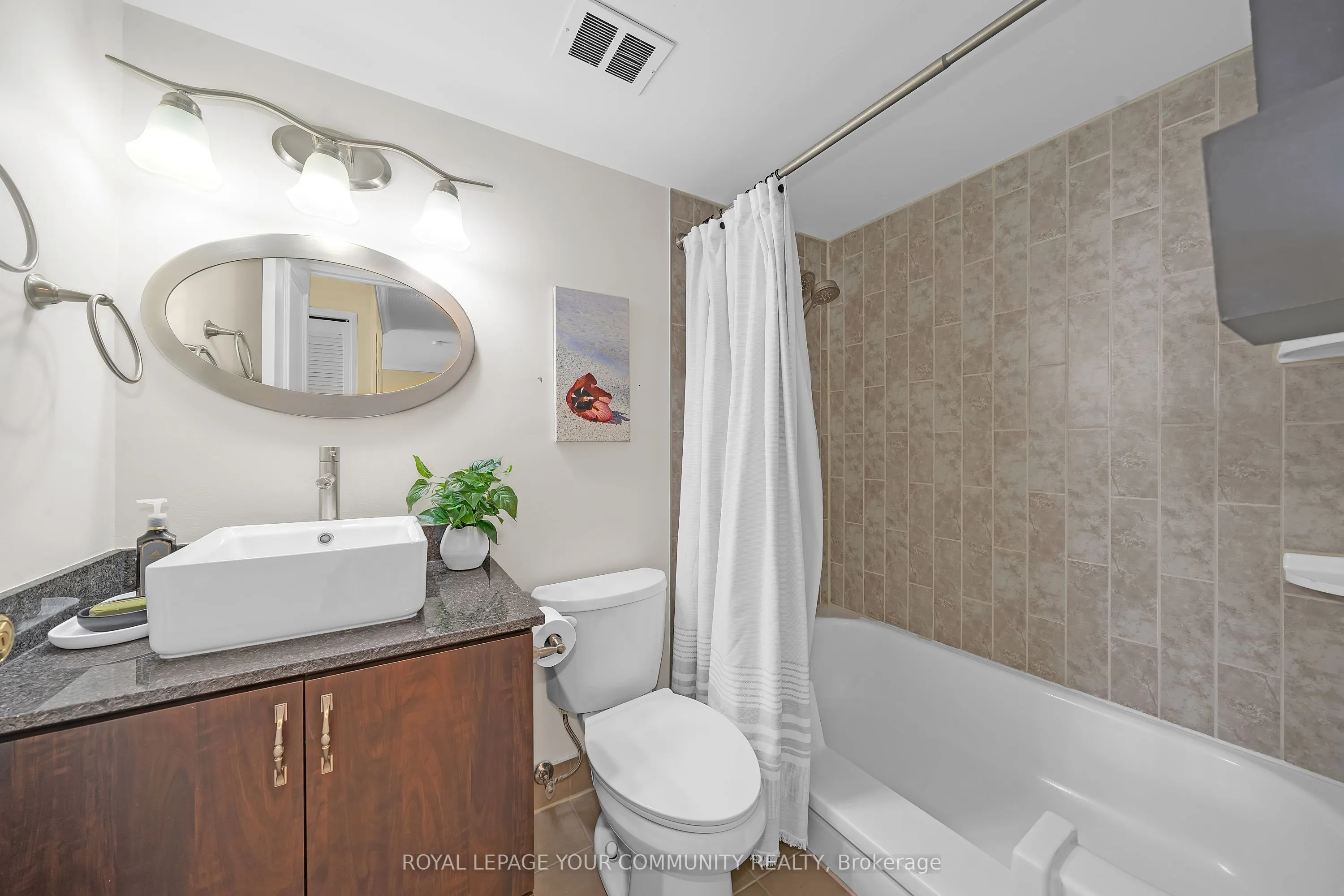 70 Baif Boulevard, #811