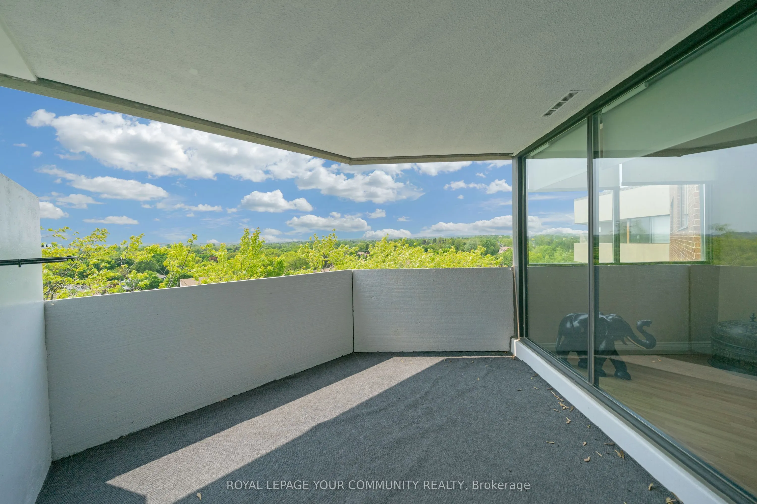 70 Baif Boulevard, #811