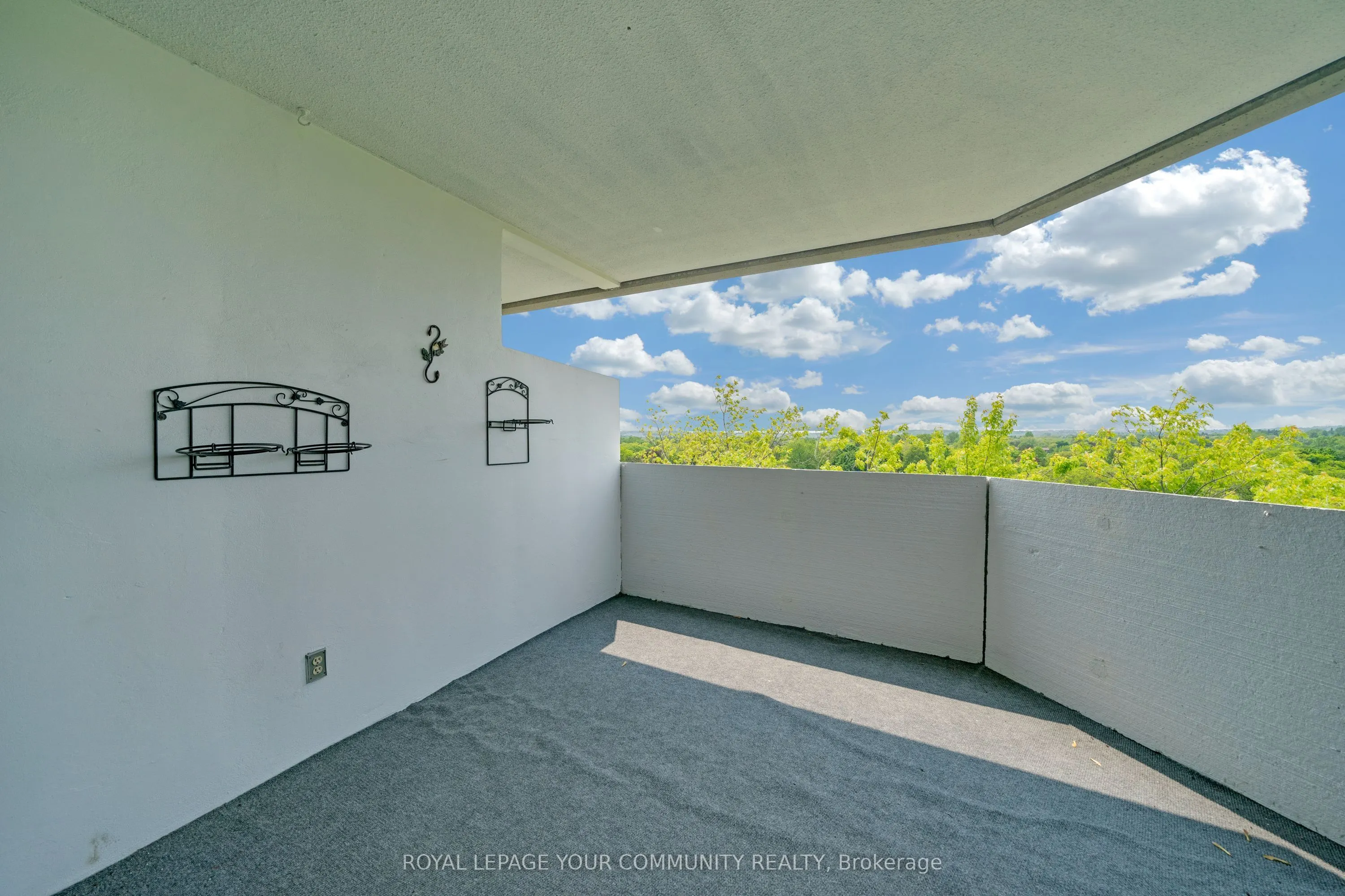 70 Baif Boulevard, #811