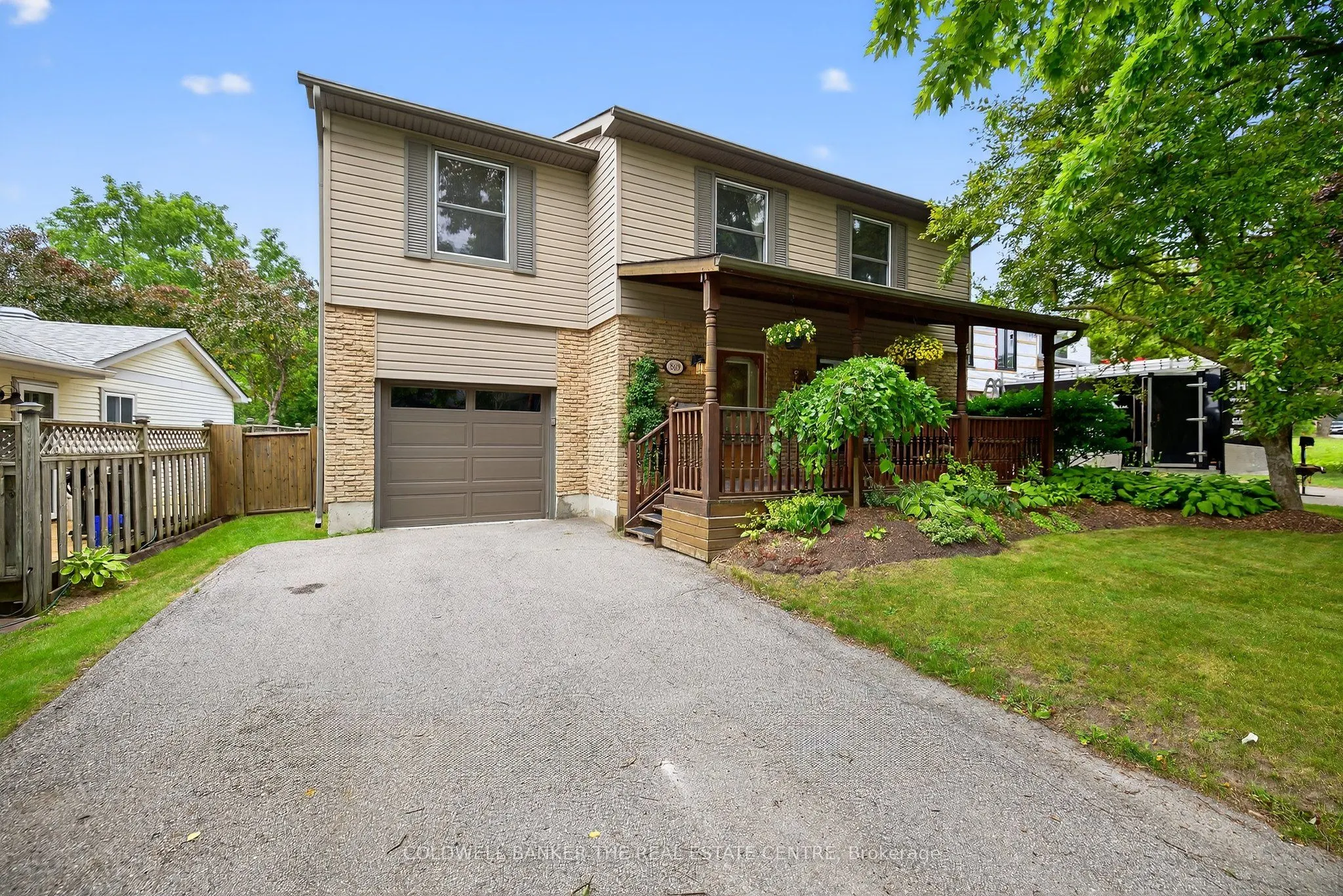 869 Magnolia Avenue