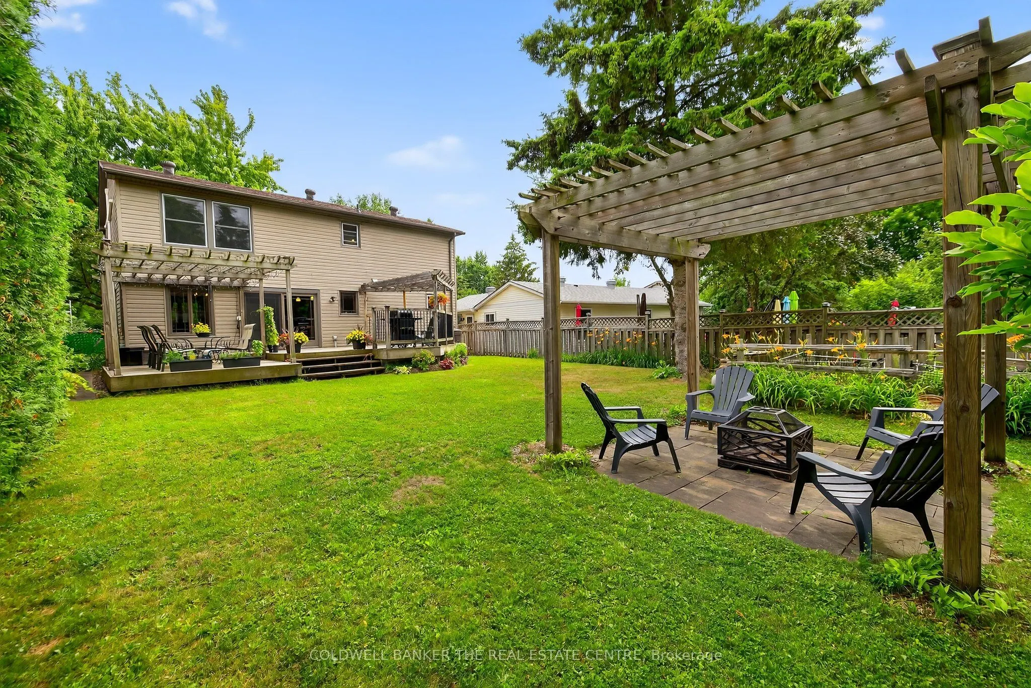 869 Magnolia Avenue