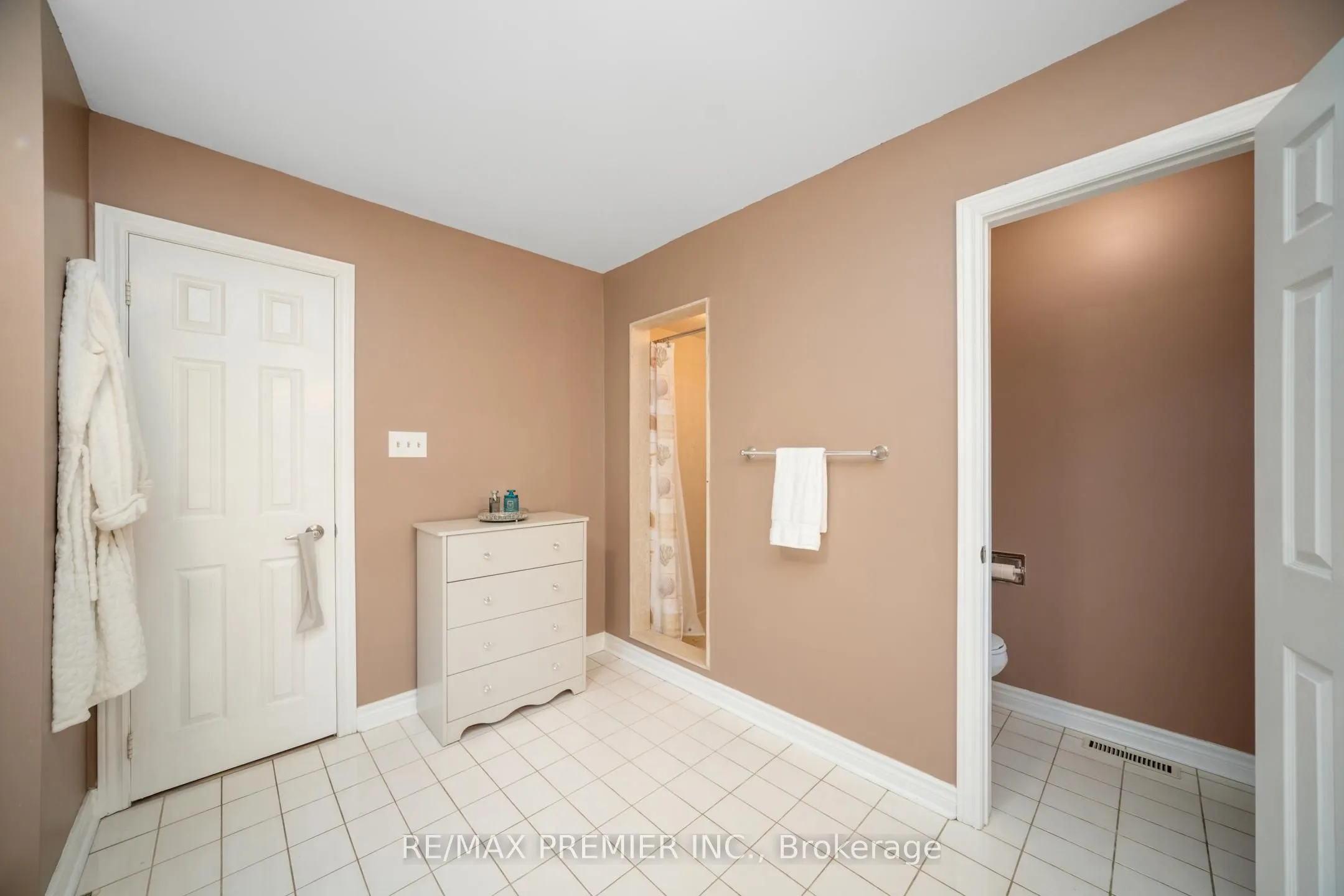 618 Ponting Place