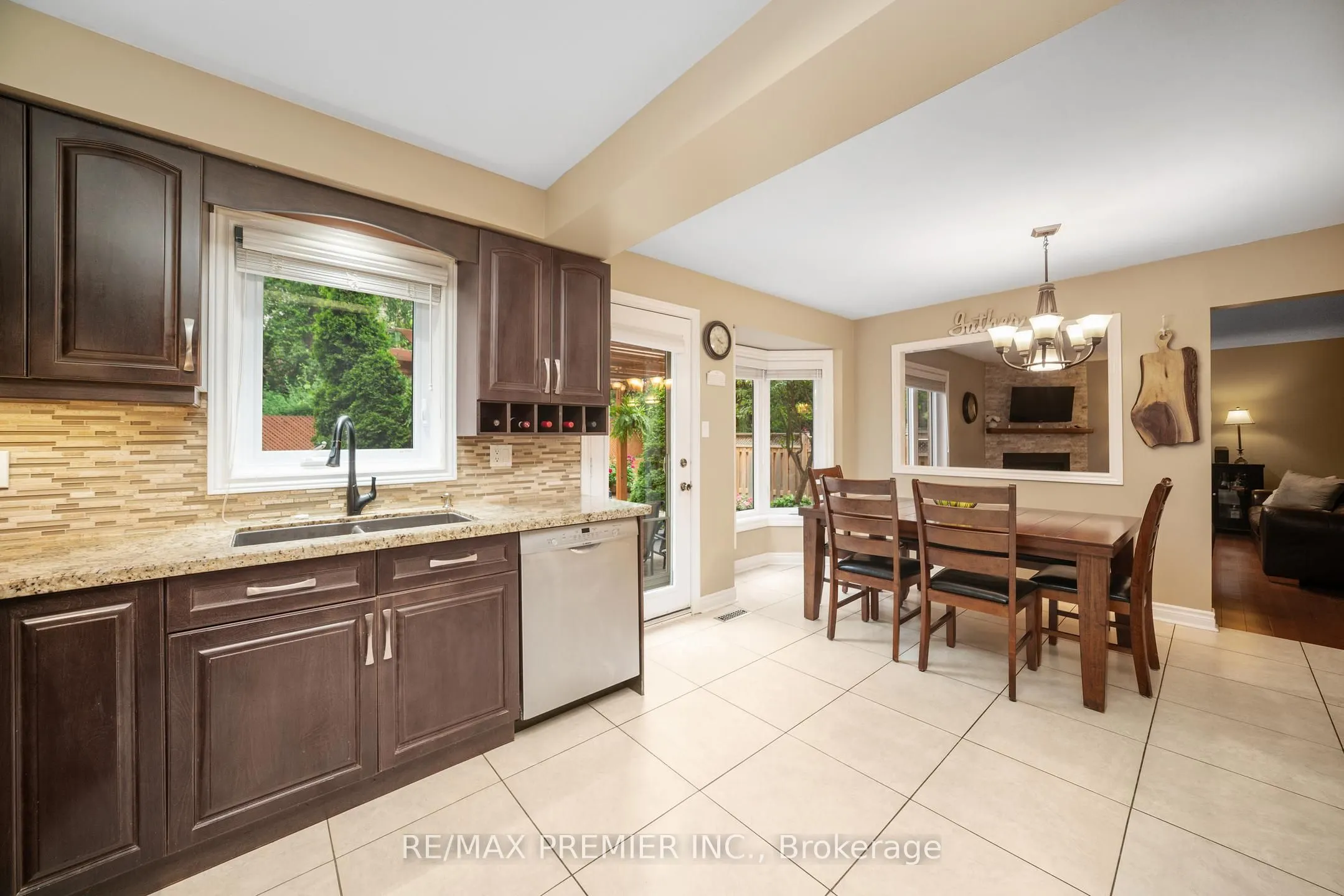 618 Ponting Place