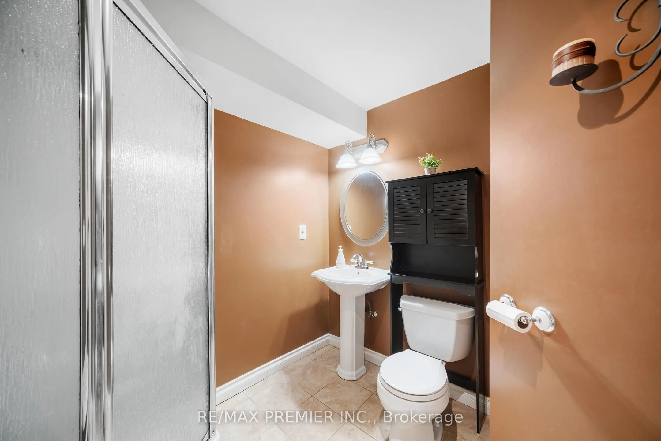 618 Ponting Place
