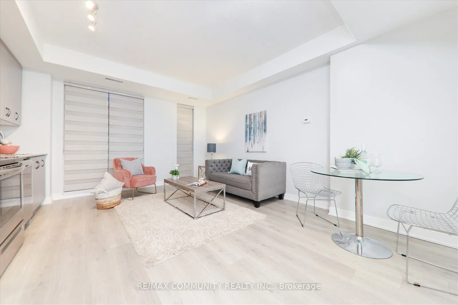 1709 Bur Oak Avenue, #206