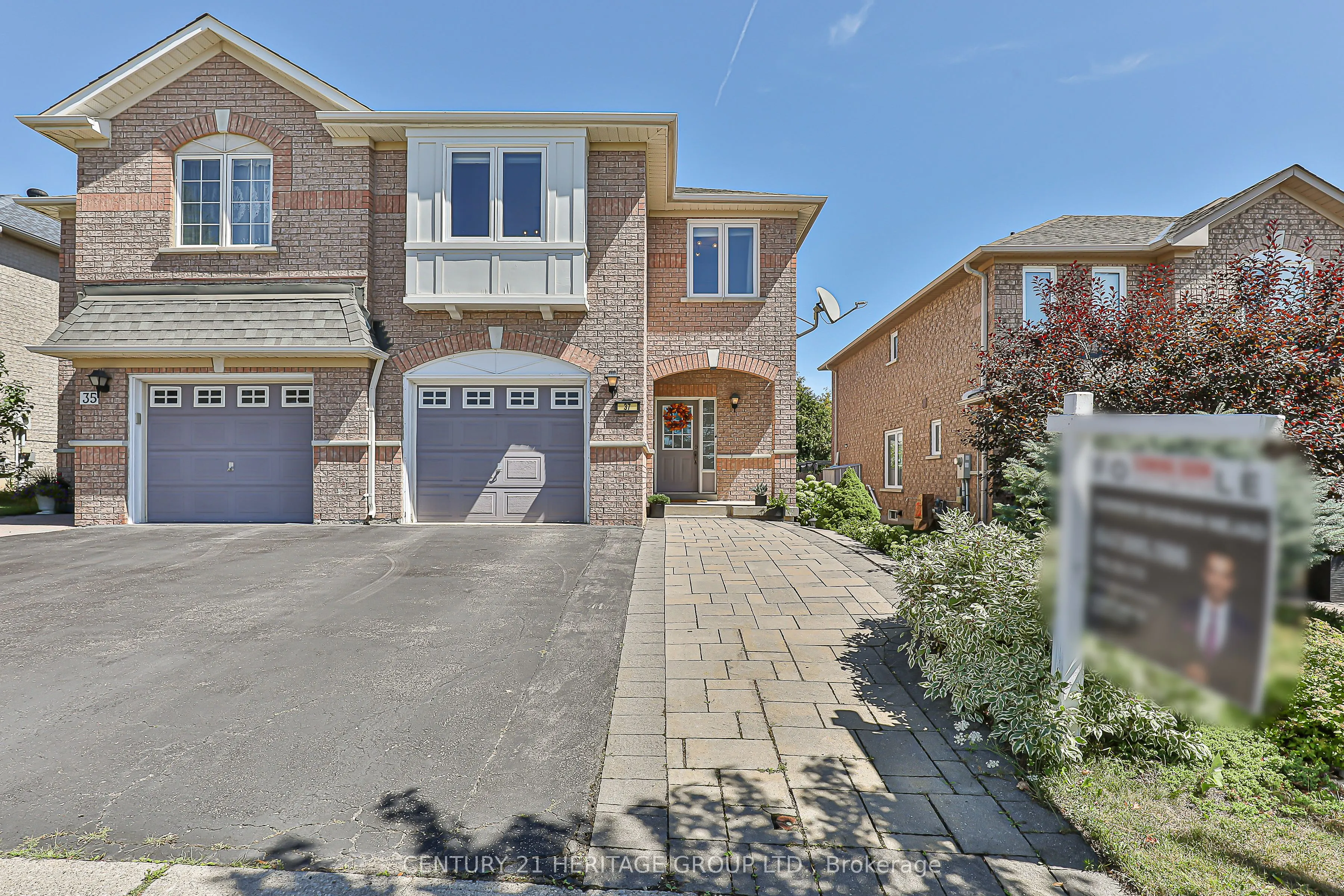 37 Peak Point Boulevard