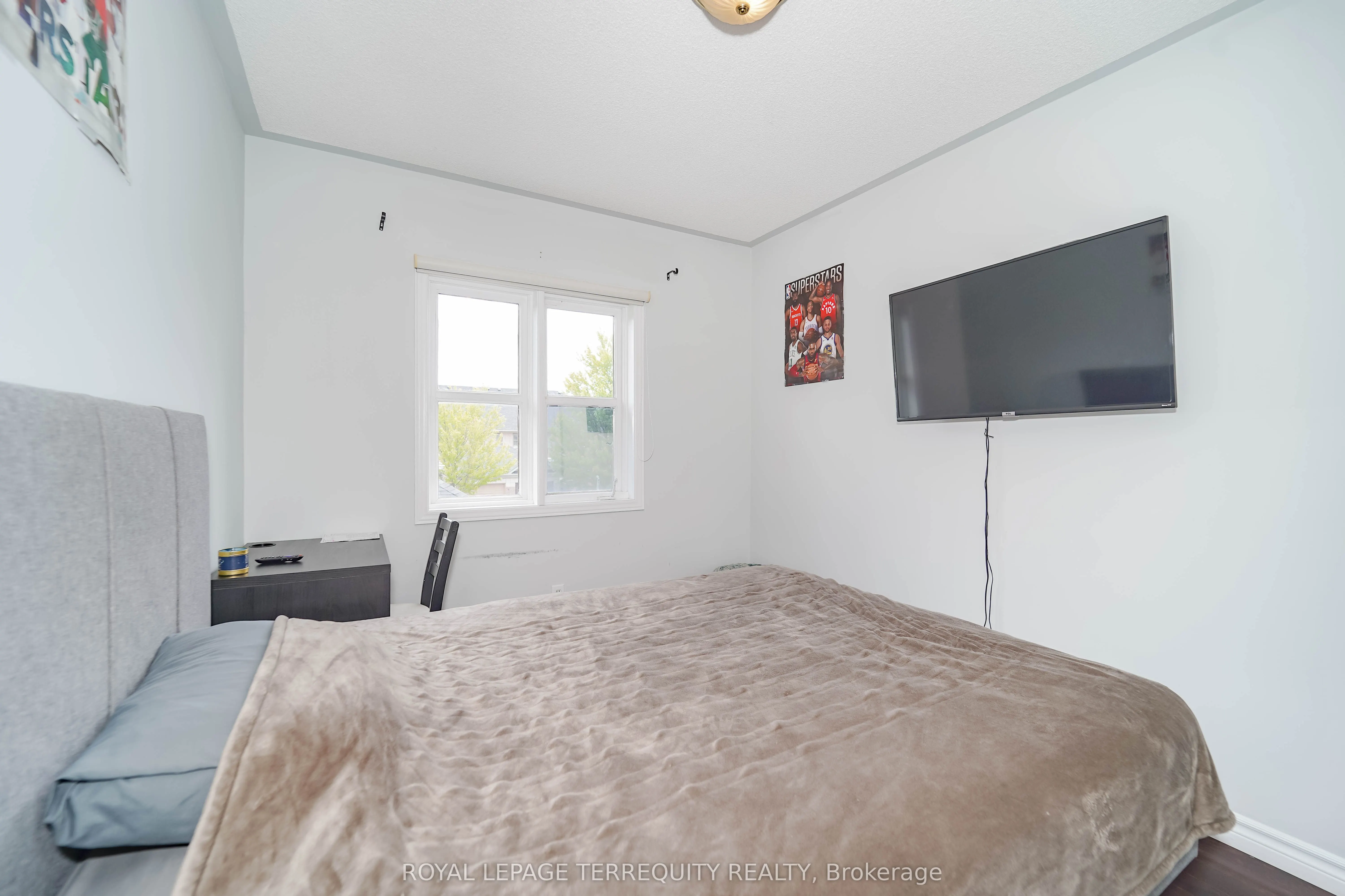 9027 Yonge Street